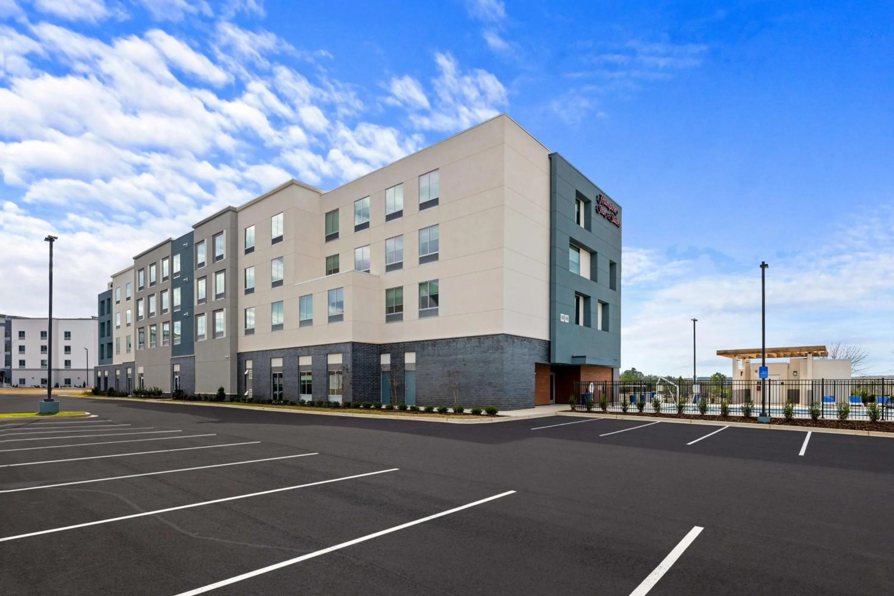 Property building in Hampton Inn & Suites Bessemer Birmingham
