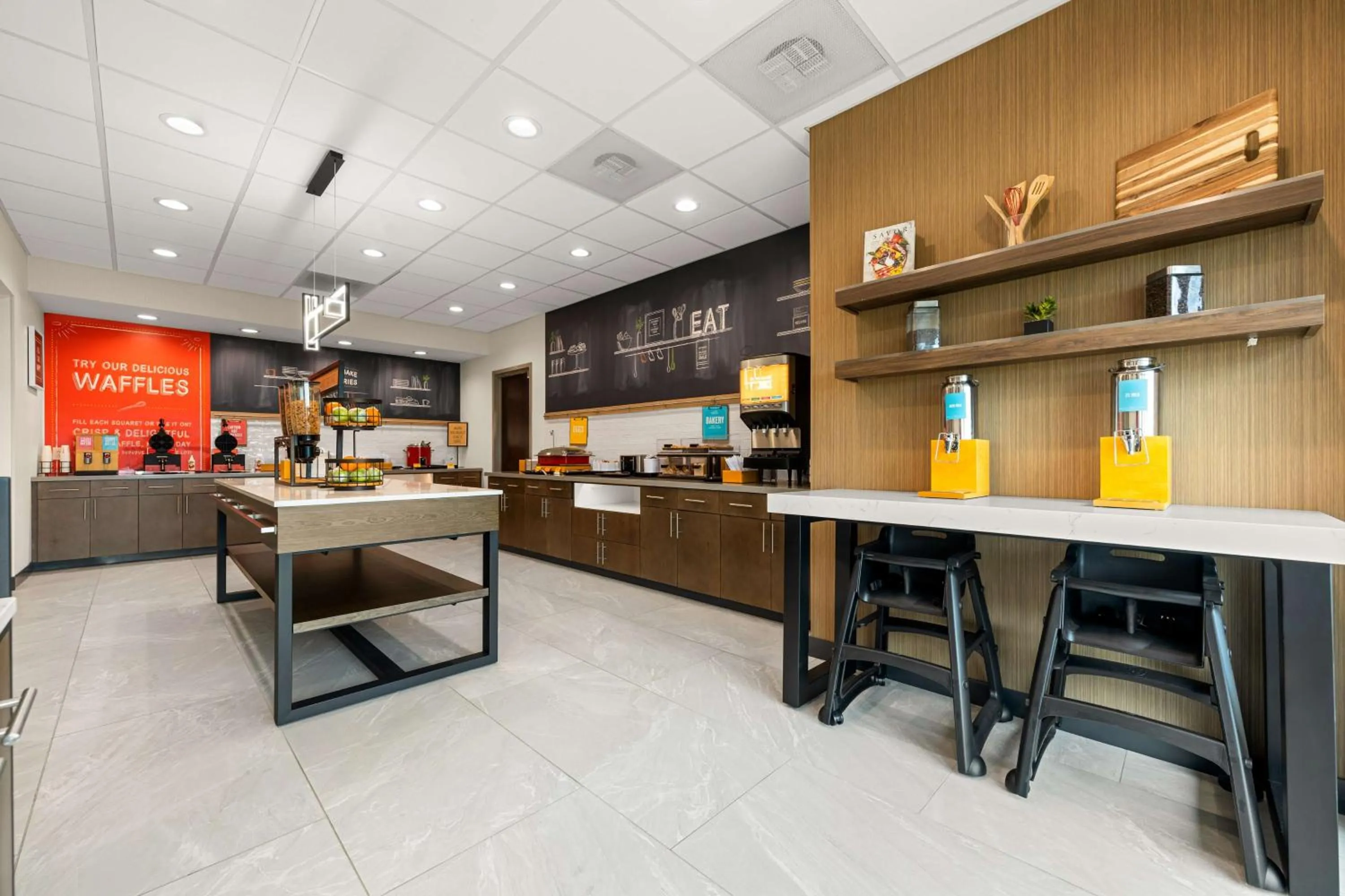 Breakfast in Hampton Inn & Suites Bessemer Birmingham