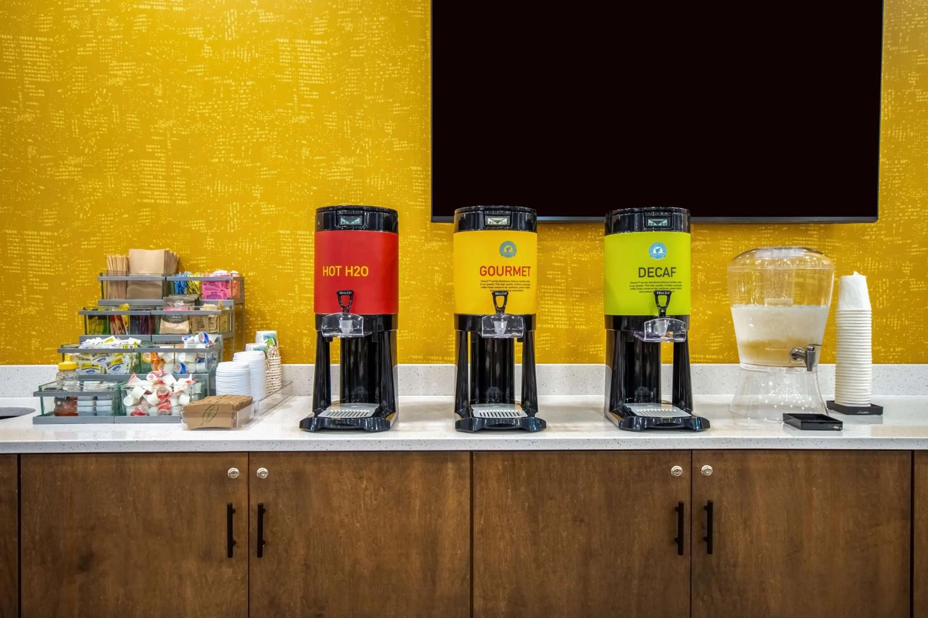 Dining area in Home2 Suites By Hilton West Chester Cincinnati