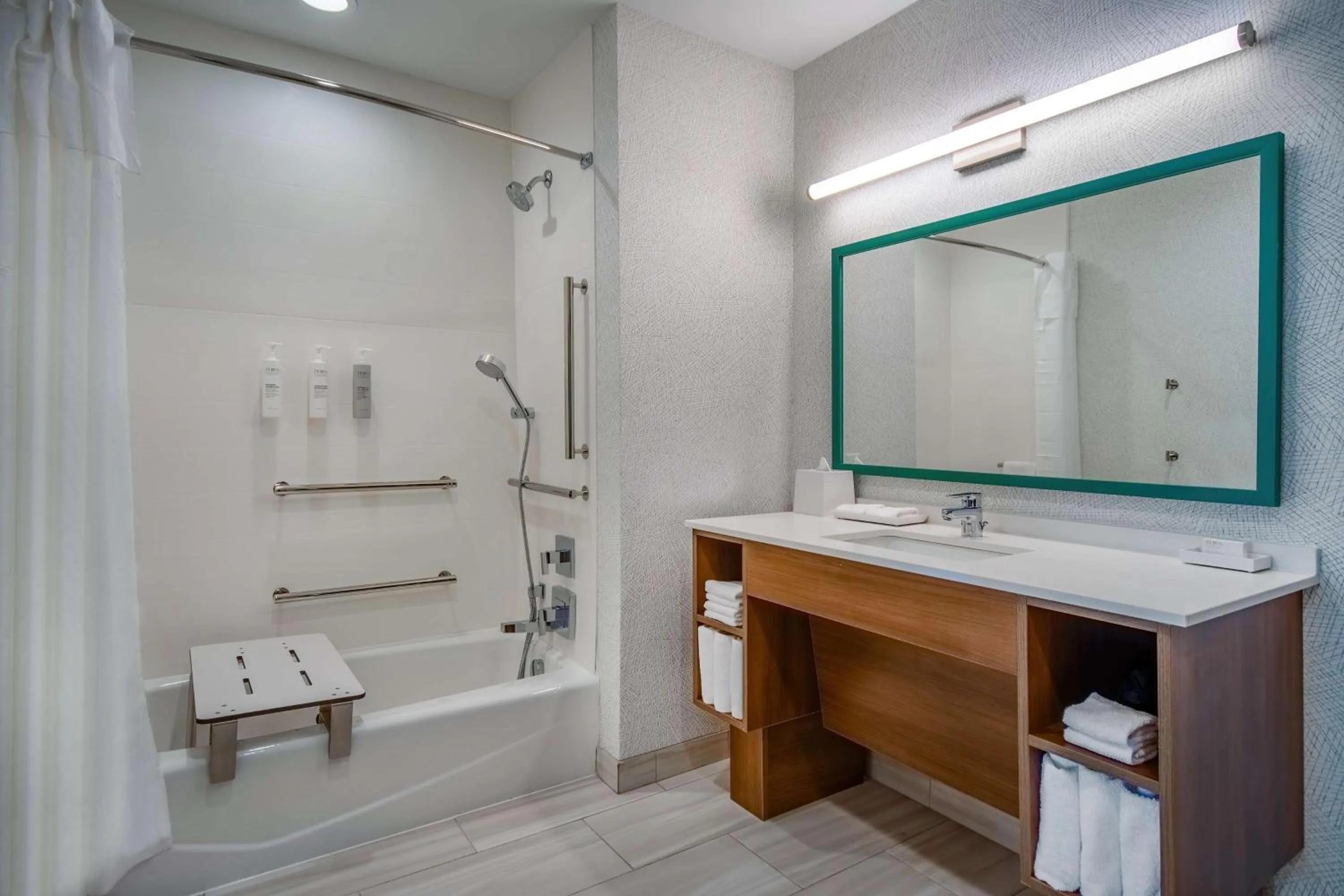 Bathroom in Home2 Suites By Hilton West Chester Cincinnati