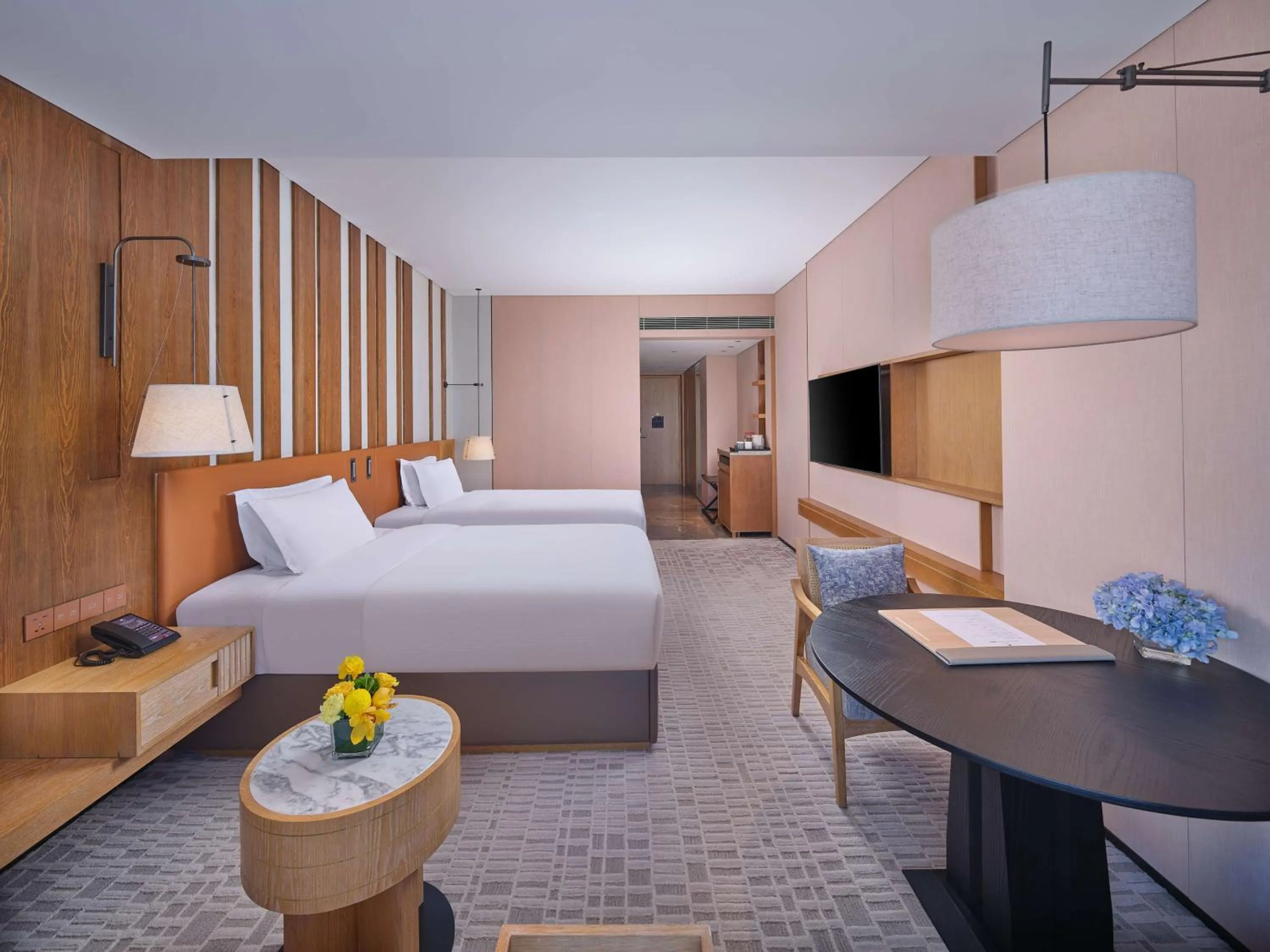 Bed in DoubleTree by Hilton Changbaishan Hot Spring