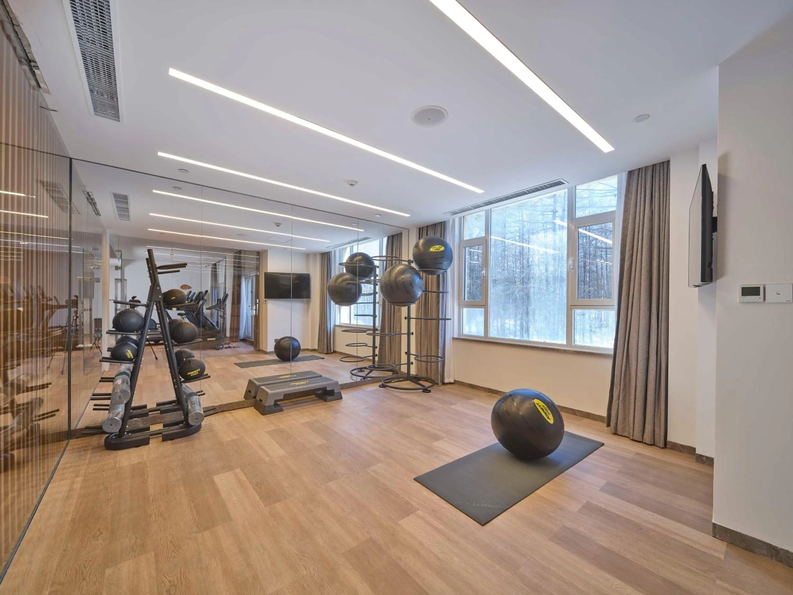 Fitness centre/facilities in DoubleTree by Hilton Changbaishan Hot Spring