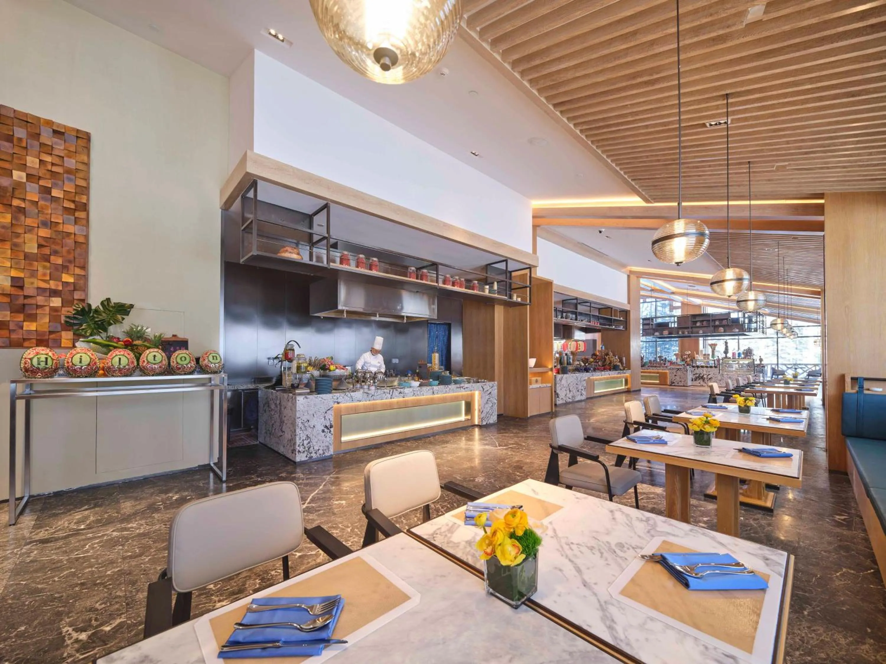 Restaurant/places to eat in DoubleTree by Hilton Changbaishan Hot Spring