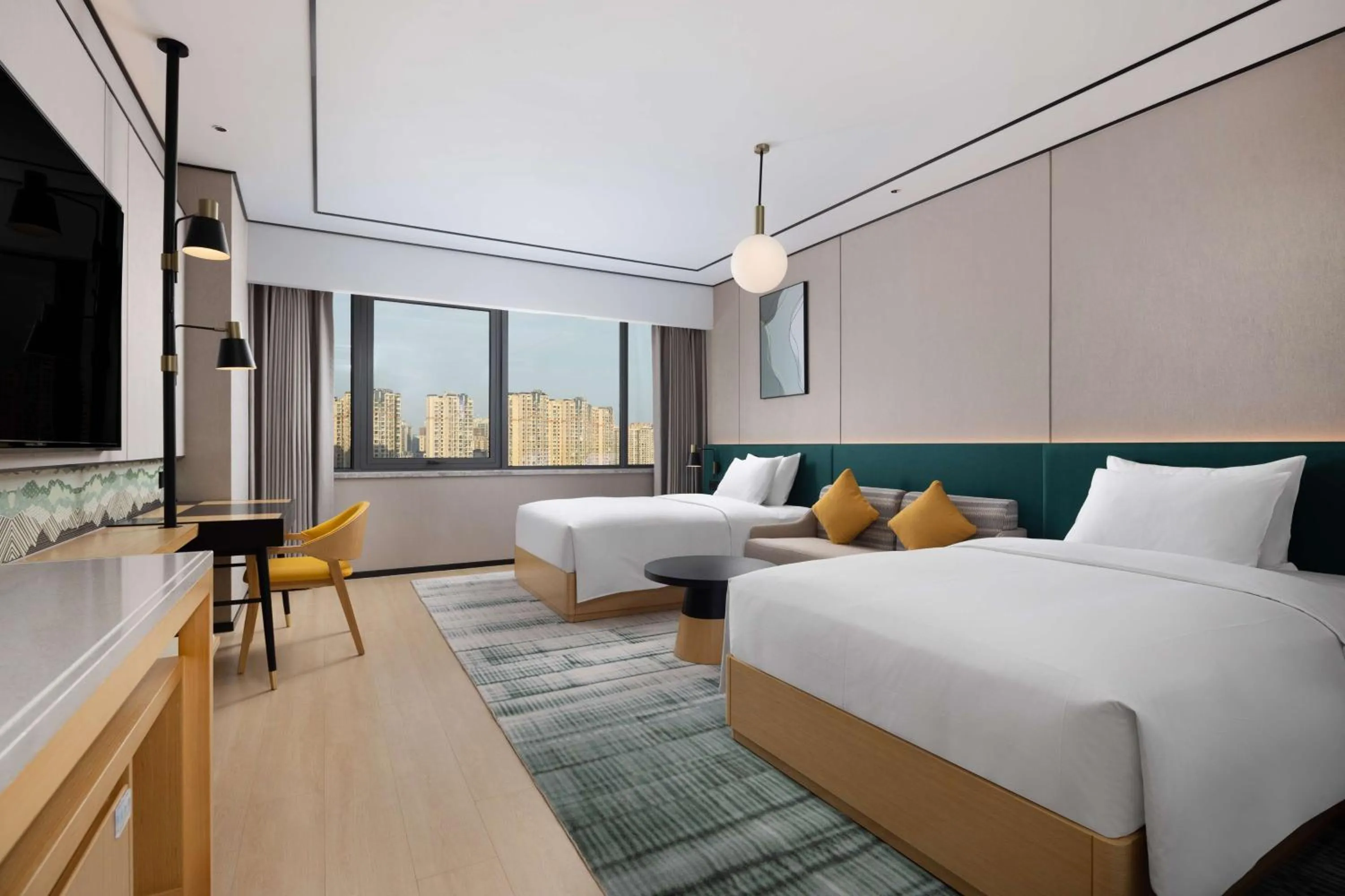 Bedroom, Bed in Hilton Garden Inn Zigong High-Tech Zone