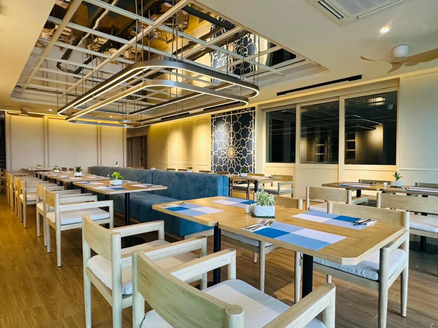 Restaurant/places to eat in The Yama Hotel Phuket