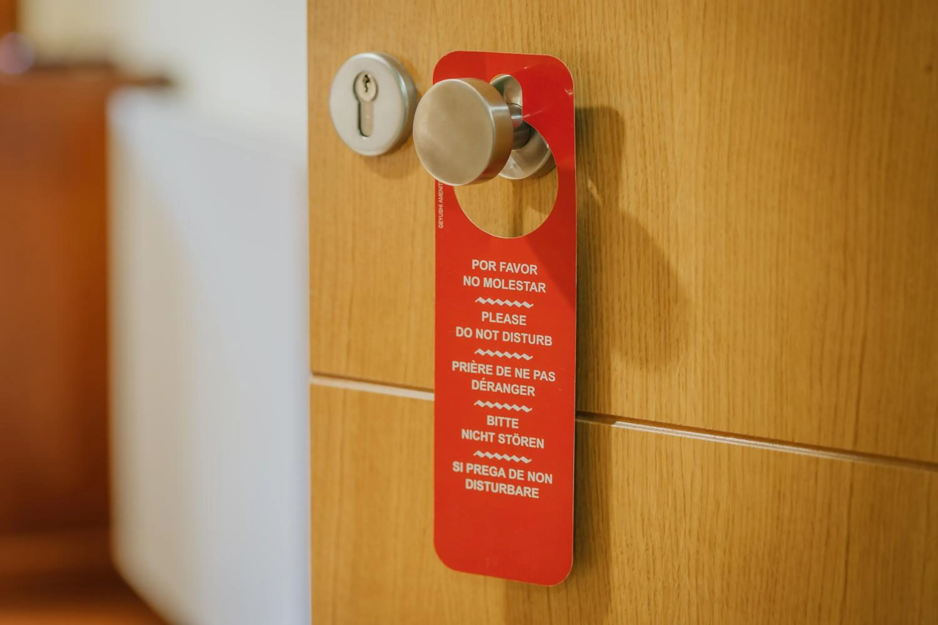 Logo/Certificate/Sign in Hotel Reina Isabel