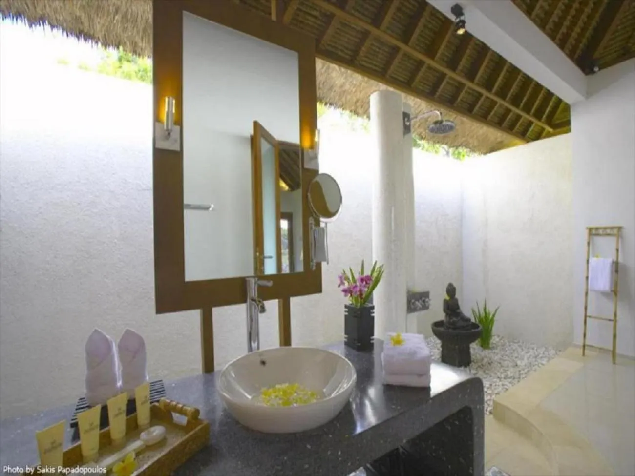 Bathroom in Siddhartha Oceanfront Resort & Spa Bali