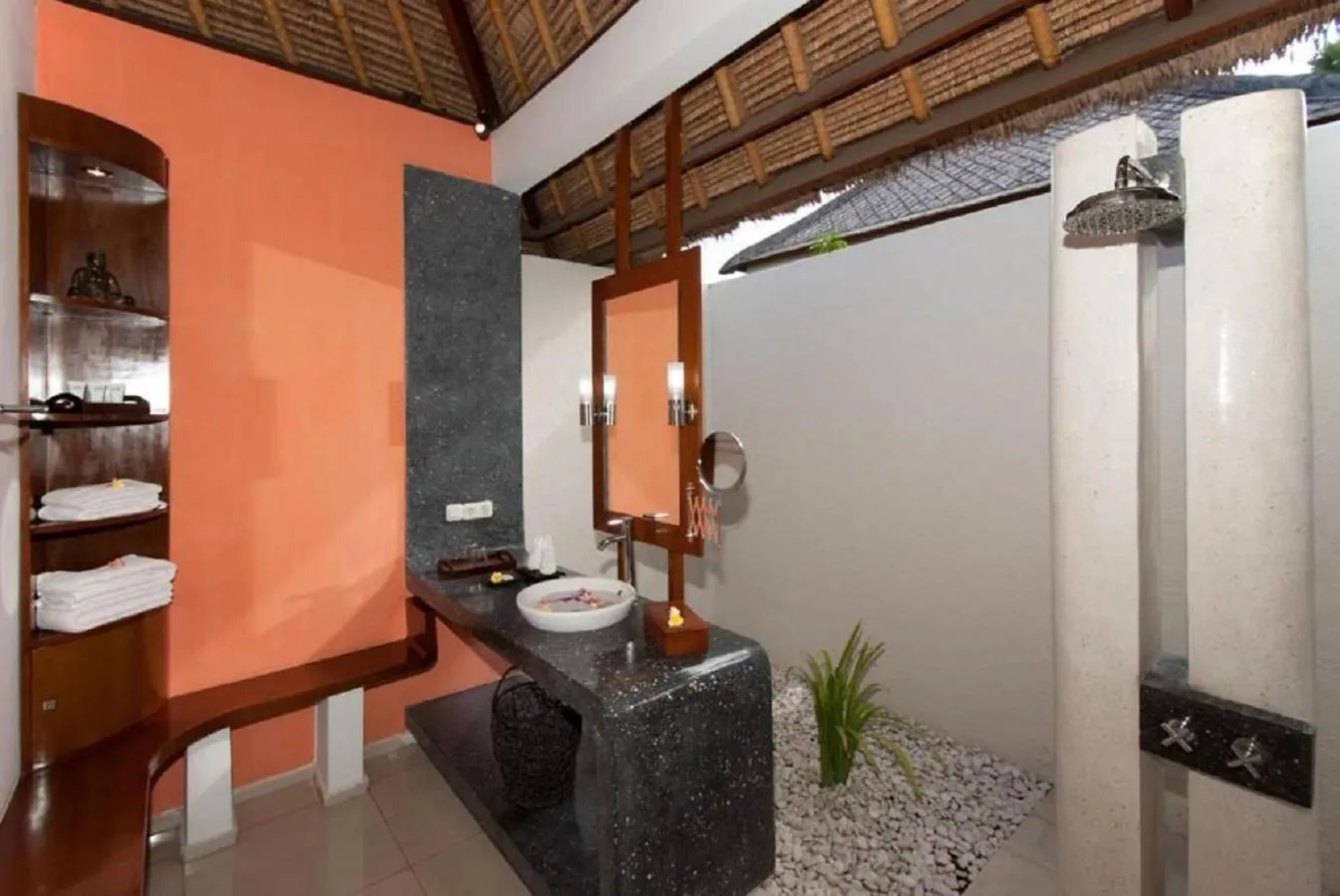 Bathroom in Siddhartha Oceanfront Resort & Spa Bali