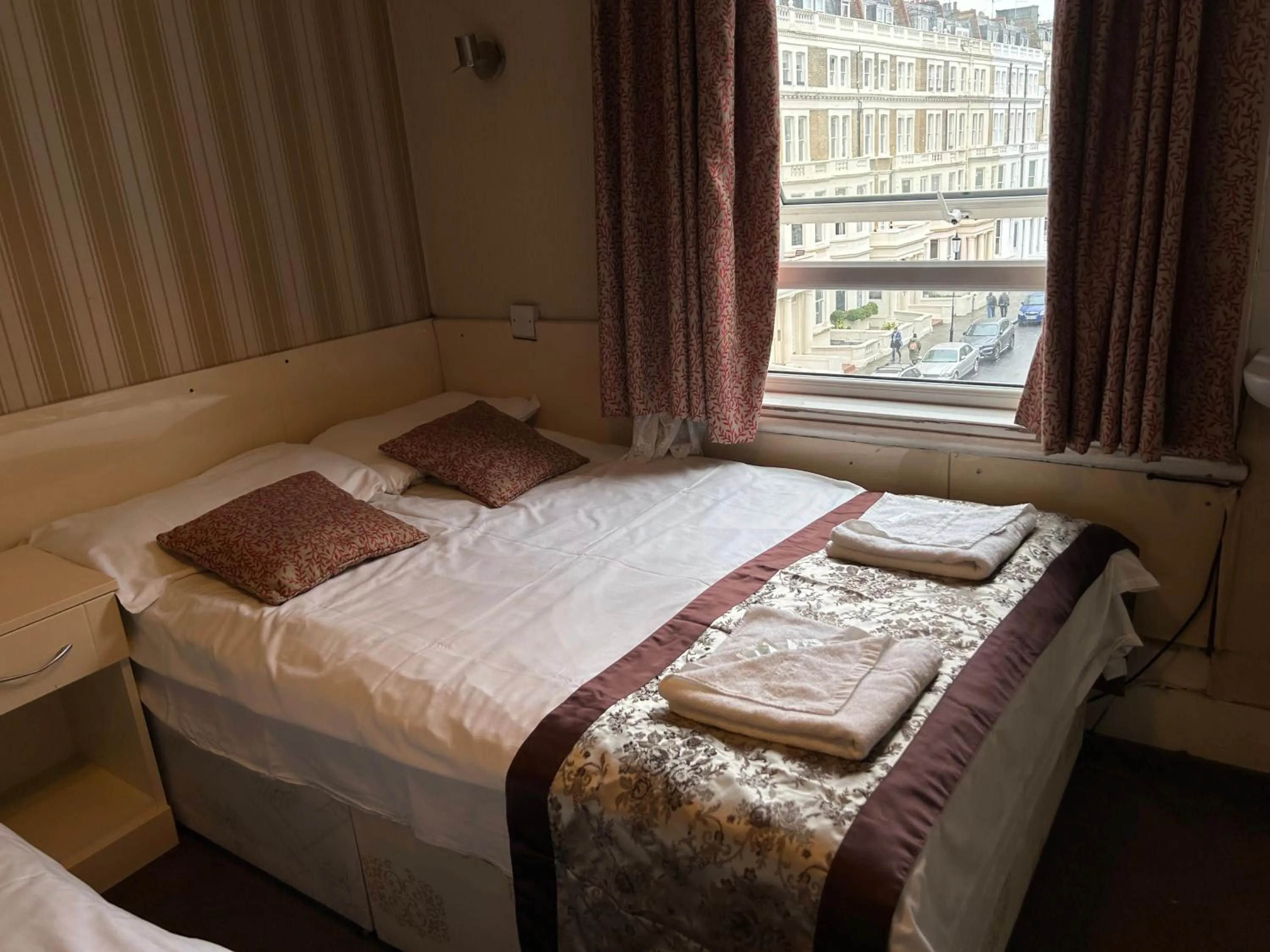 Bed in Earls Court Hotel