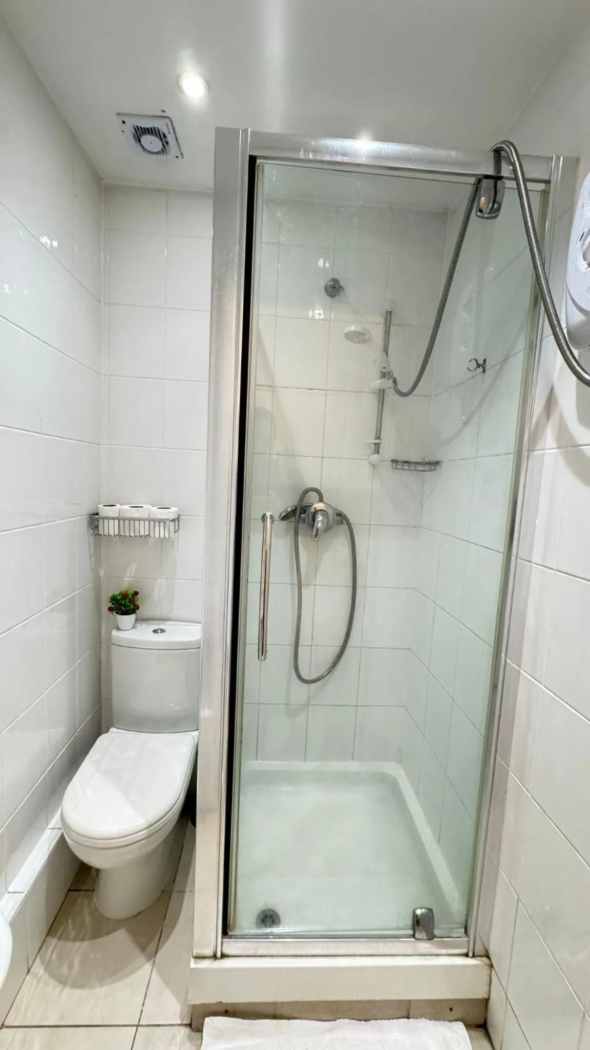 Shower in Earls Court Hotel