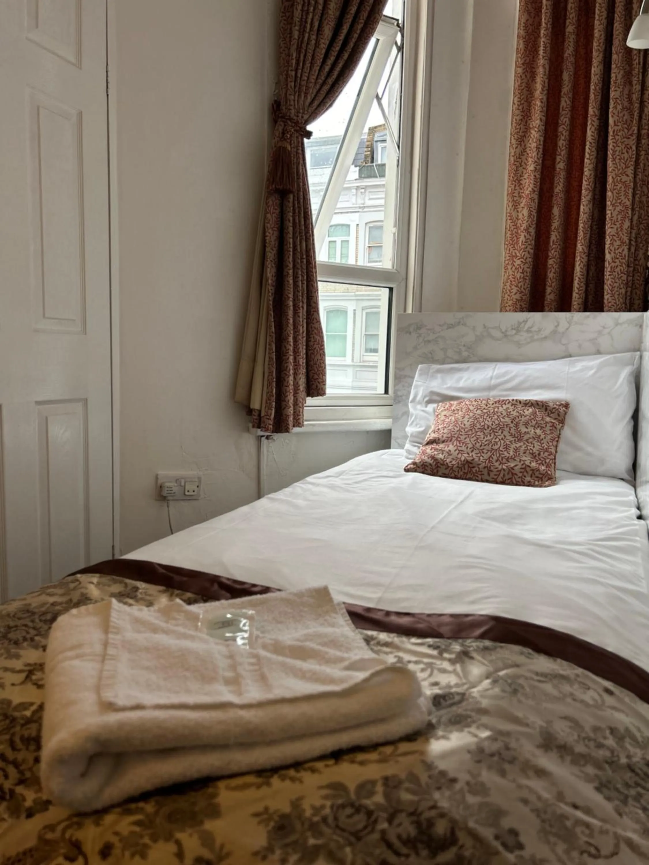 Bed in Earls Court Hotel