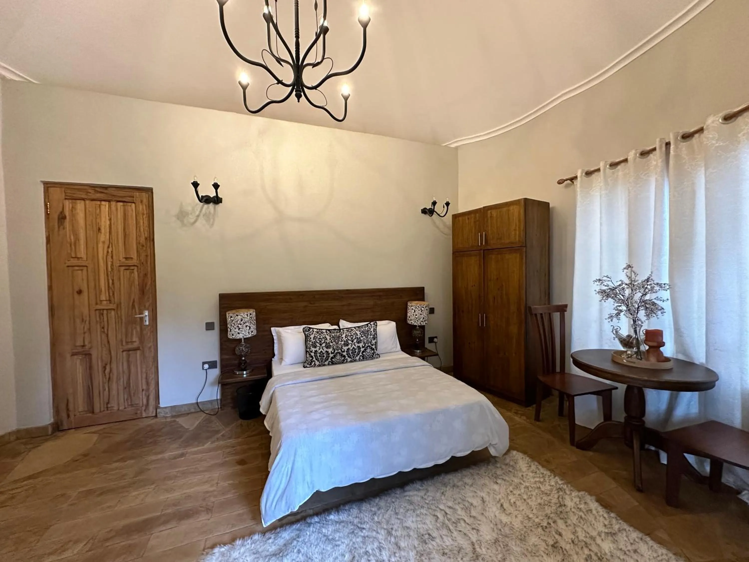 Bed in Tulivu Kilimanjaro Retreat