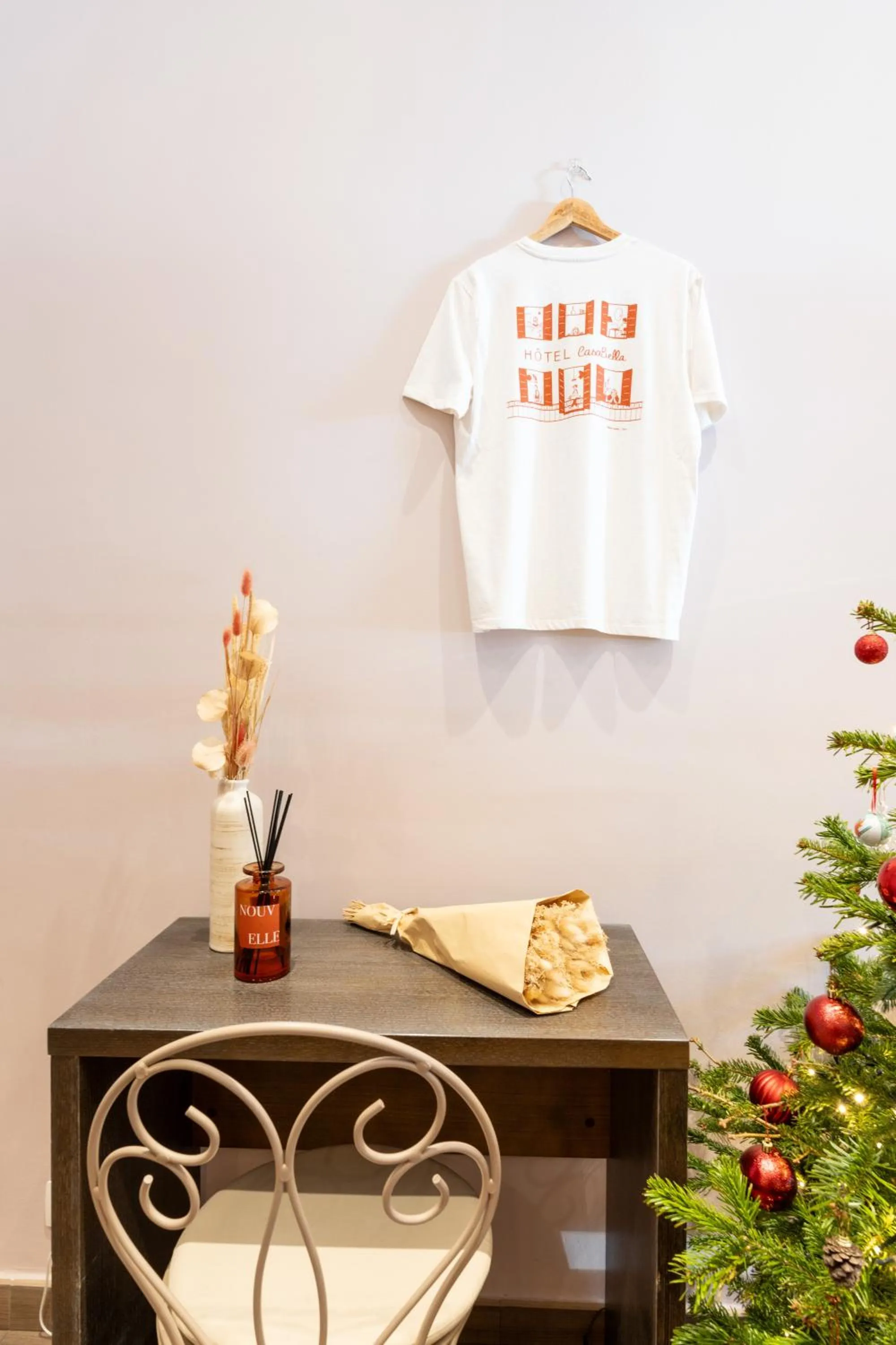 Lobby or reception in Hôtel CASABELLA Cannes Mouans Sartoux