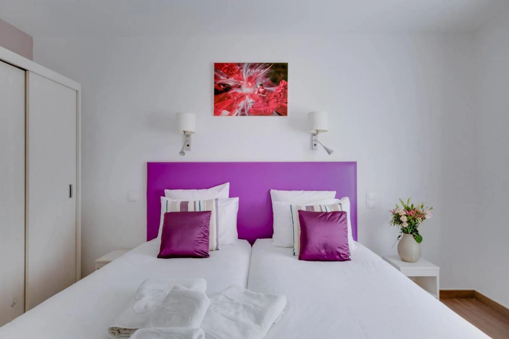 Bedroom, Bed in Hôtel CASABELLA Cannes Mouans Sartoux