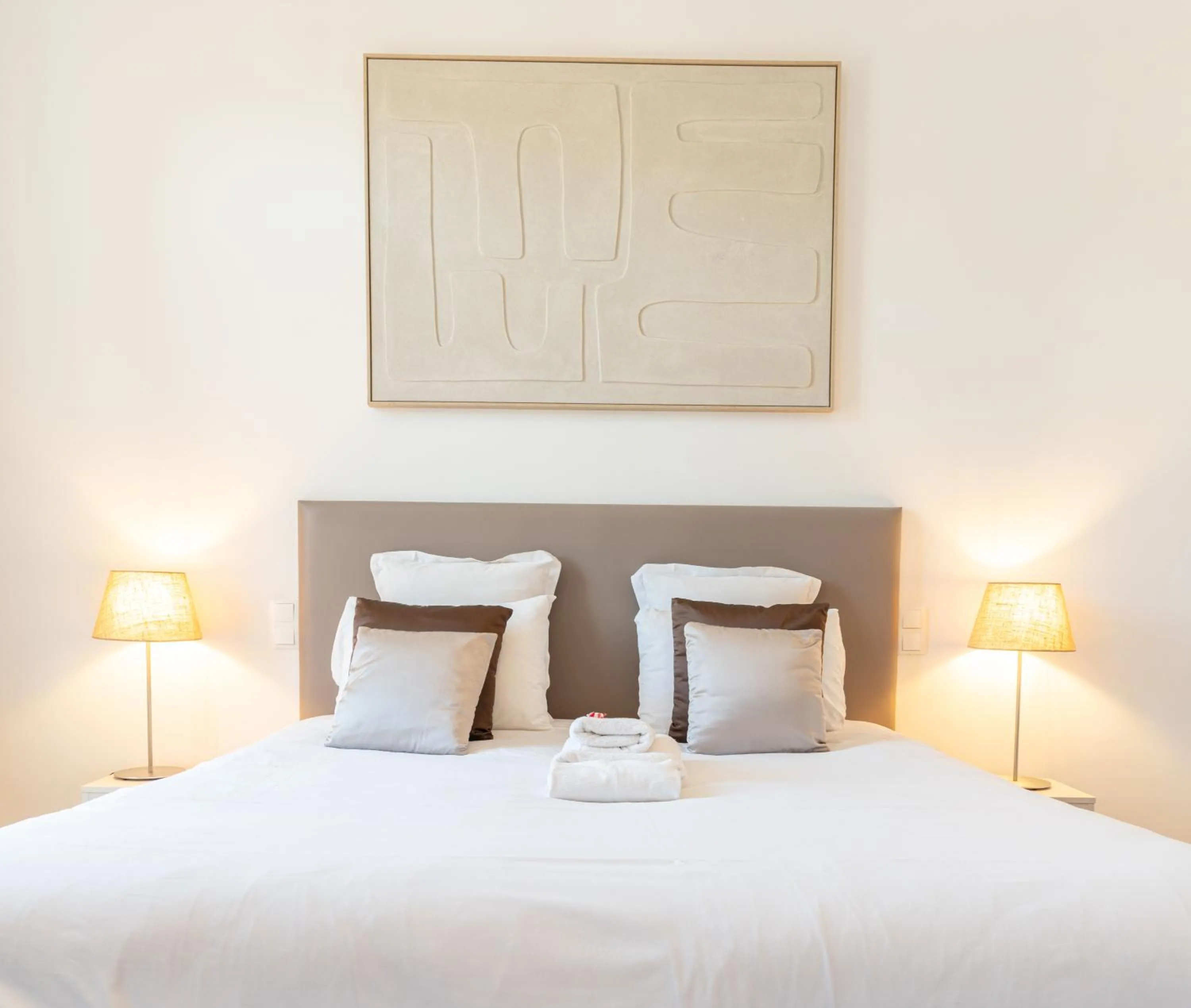 Bedroom, Bed in Hôtel CASABELLA Cannes Mouans Sartoux