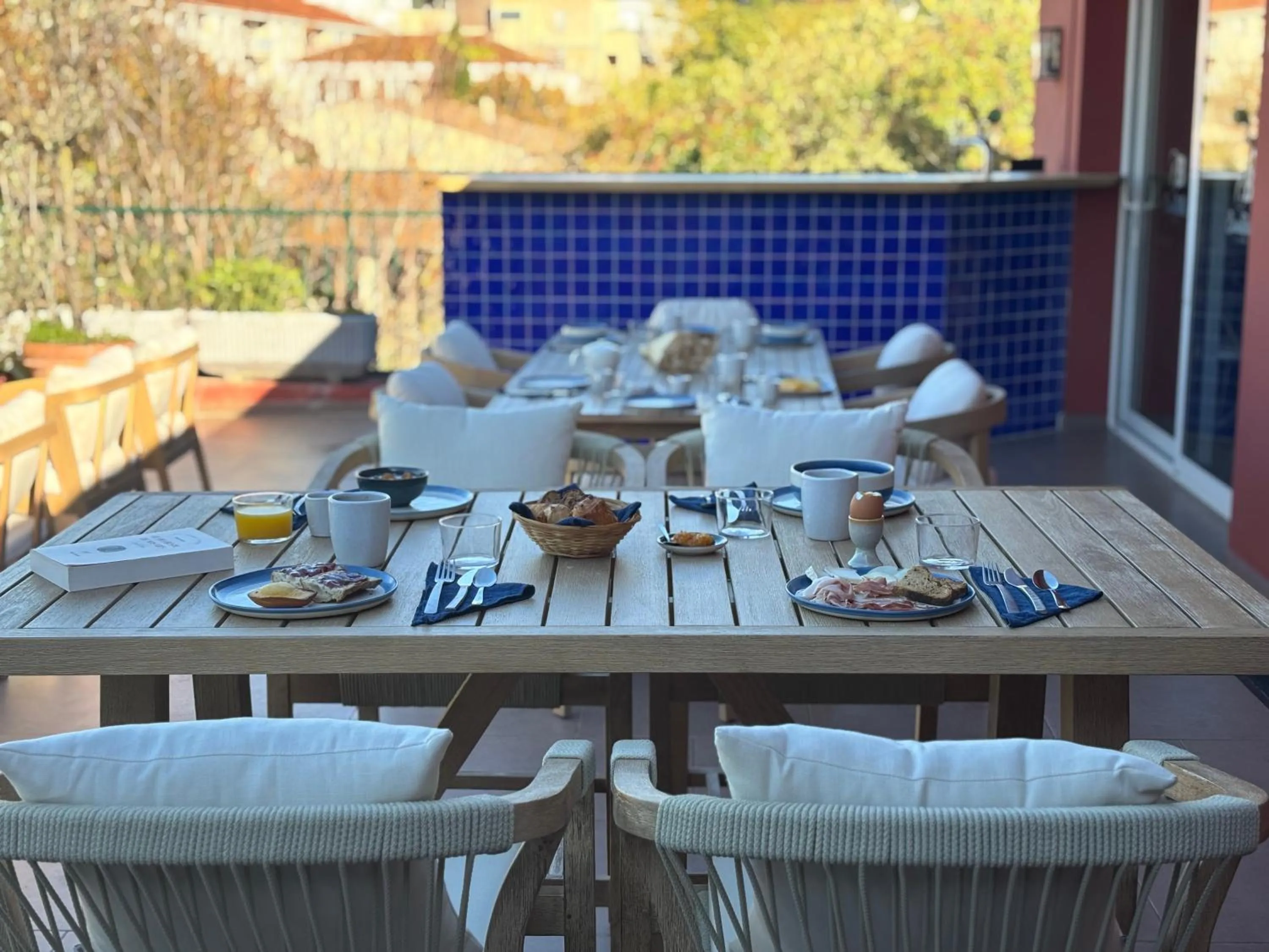 Patio in Hôtel CASABELLA Cannes Mouans Sartoux