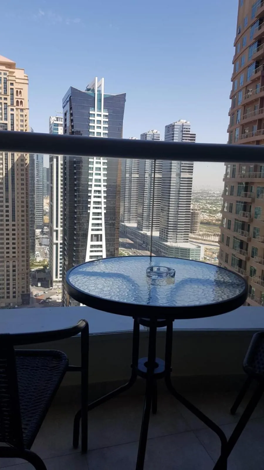 Balcony/Terrace in Preatoni Tower - JLT by Golden Casa