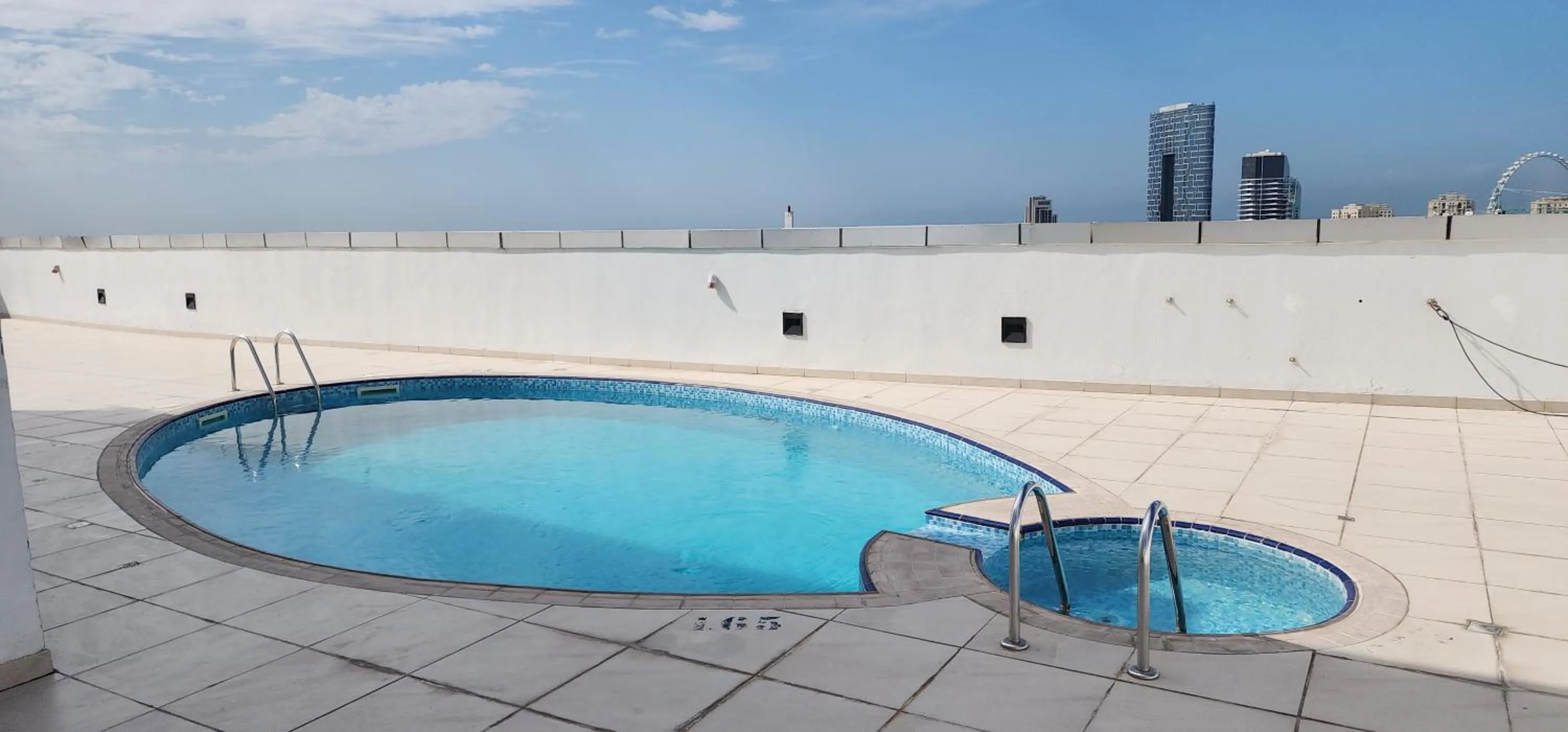 Day in Preatoni Tower - JLT by Golden Casa