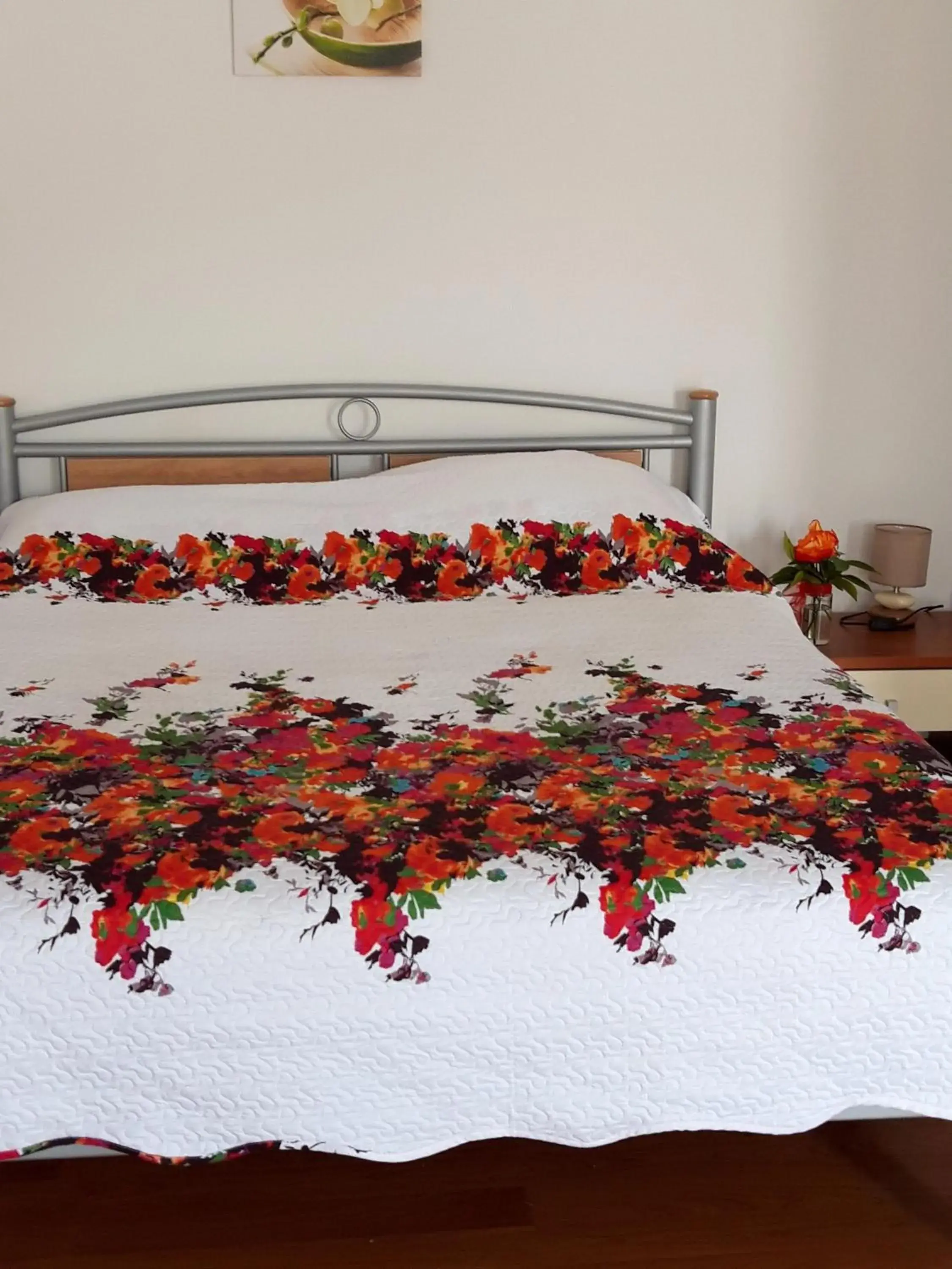 Two-Bedroom Apartment with Balcony in Apartments Ira Two-Bedroom Apartment with Balcony in Apartments Ira