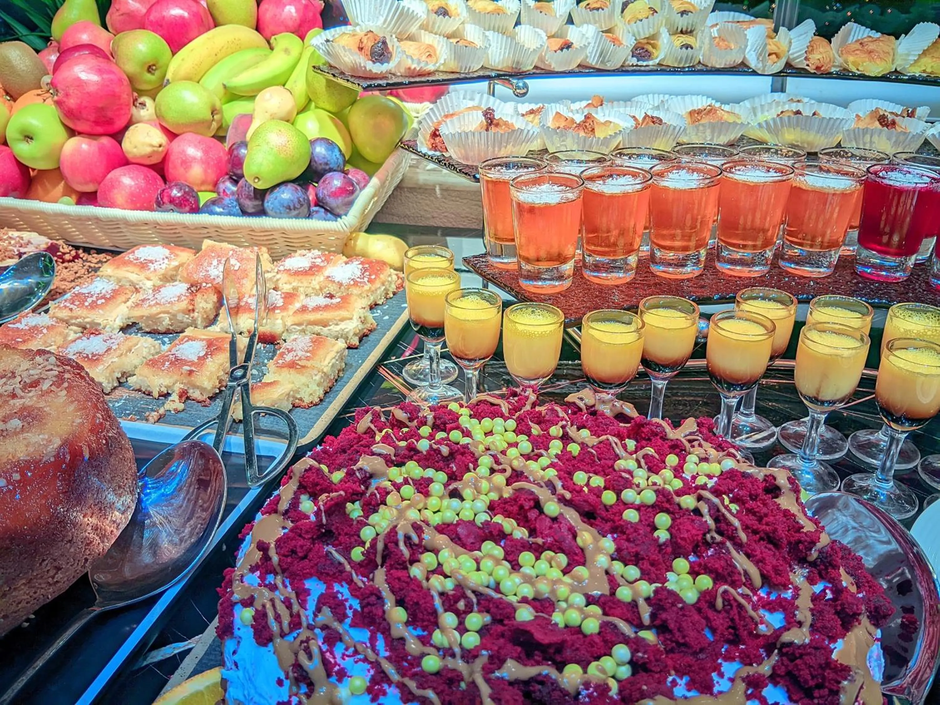 Food in Petra Bermudez Hotel