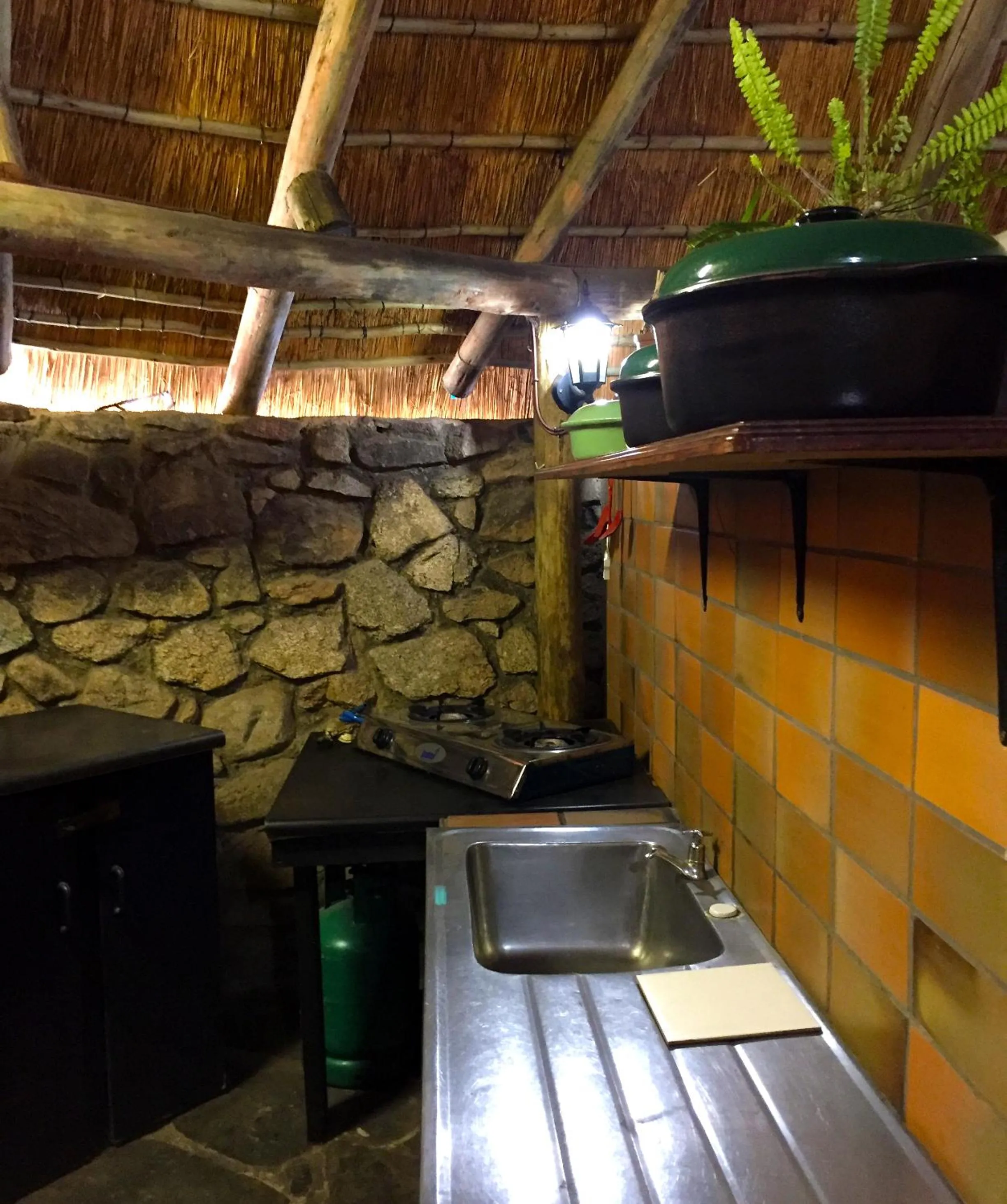 Communal kitchen in Sheba Rock Guesthouse