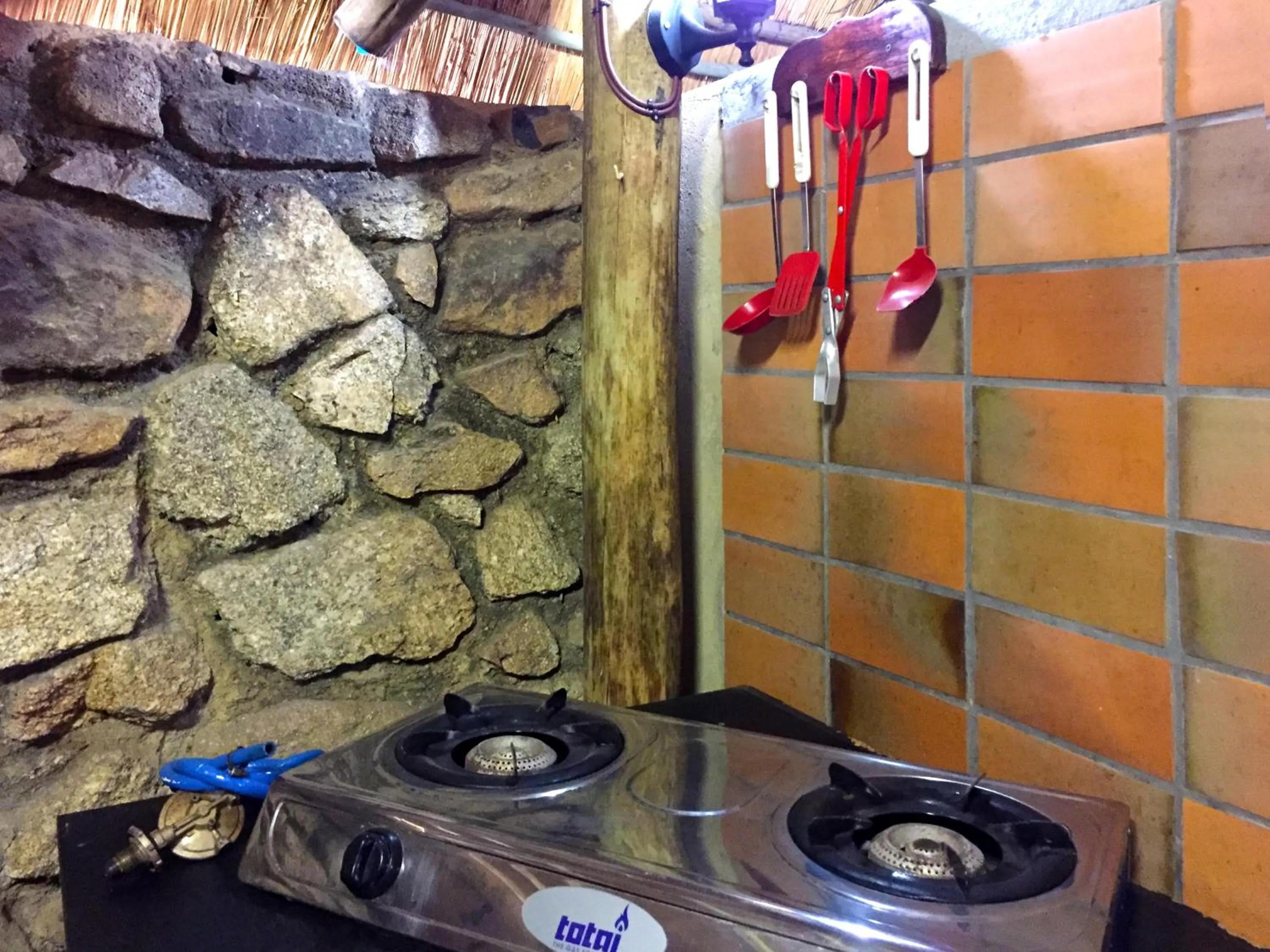 Communal kitchen in Sheba Rock Guesthouse