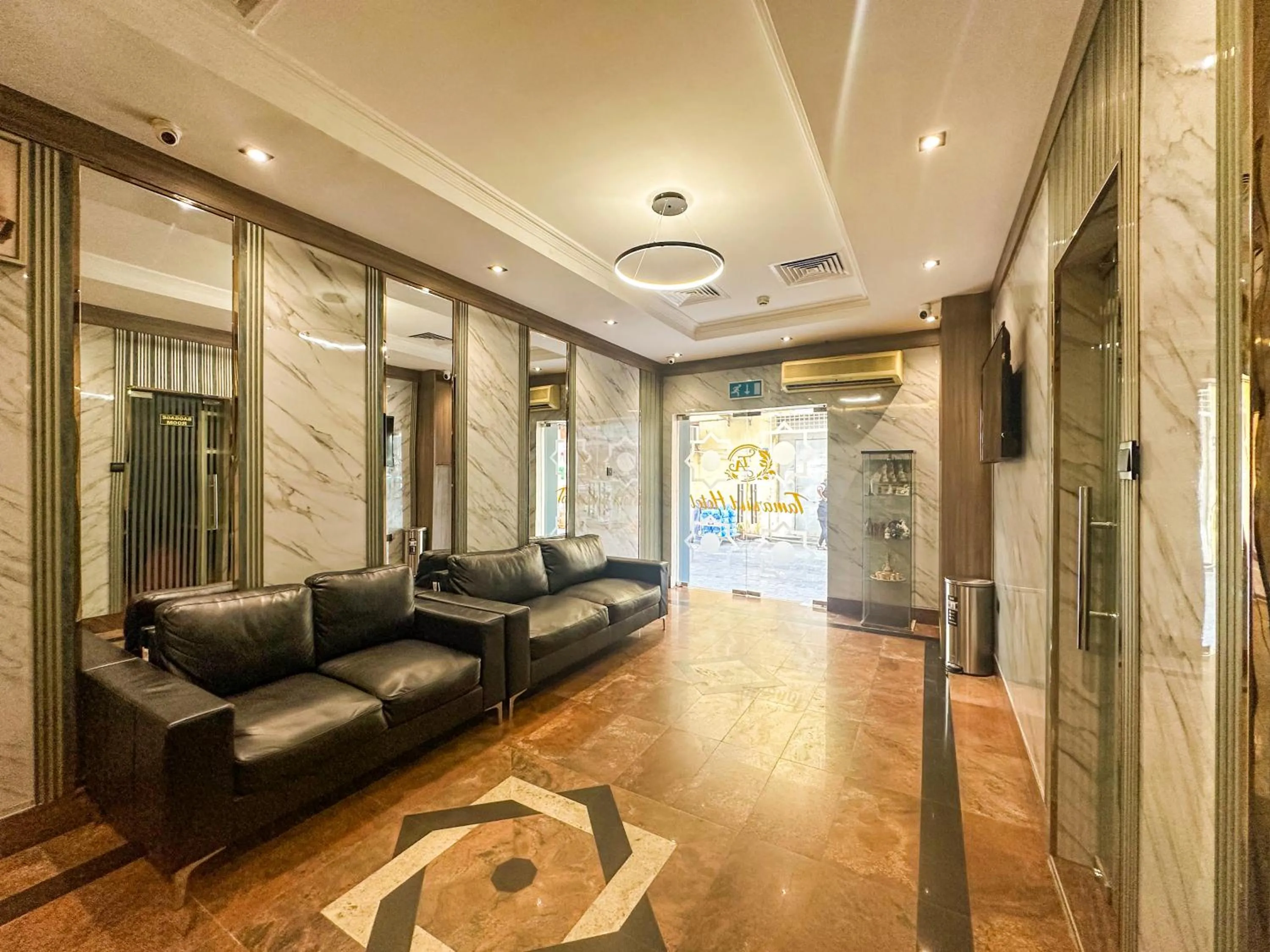 Lobby or reception in TAMARIND HOTEL