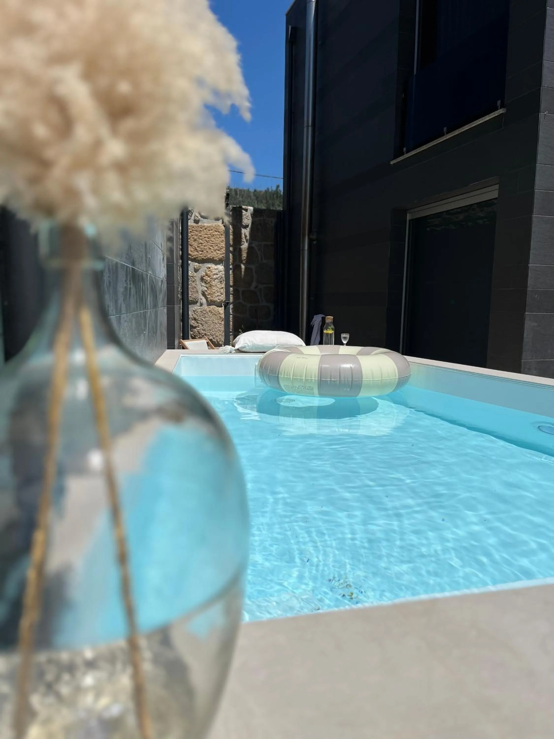 Swimming pool in Casas do Patio Country Houses & Nature