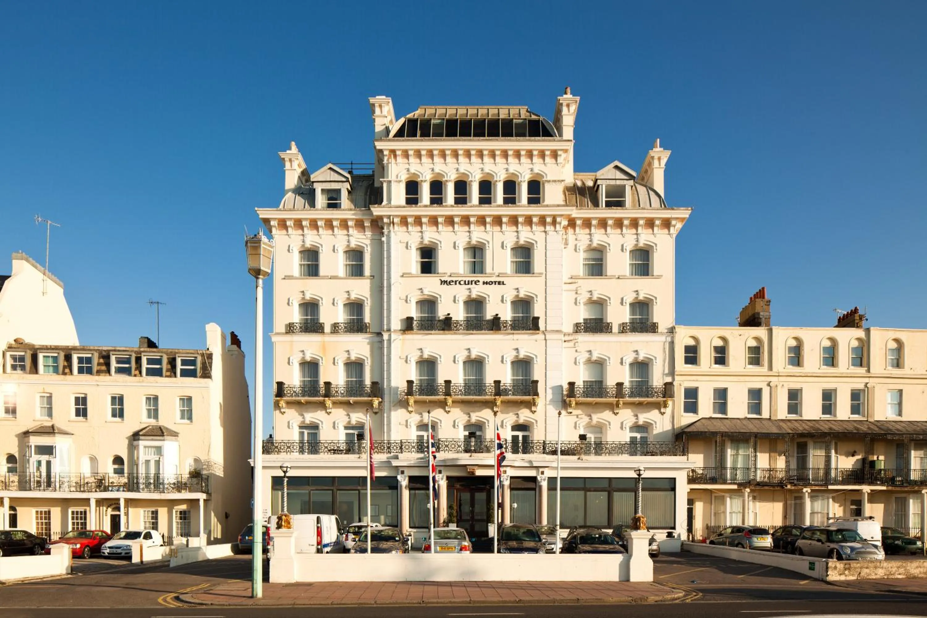 Property building in Mercure Brighton Seafront Hotel