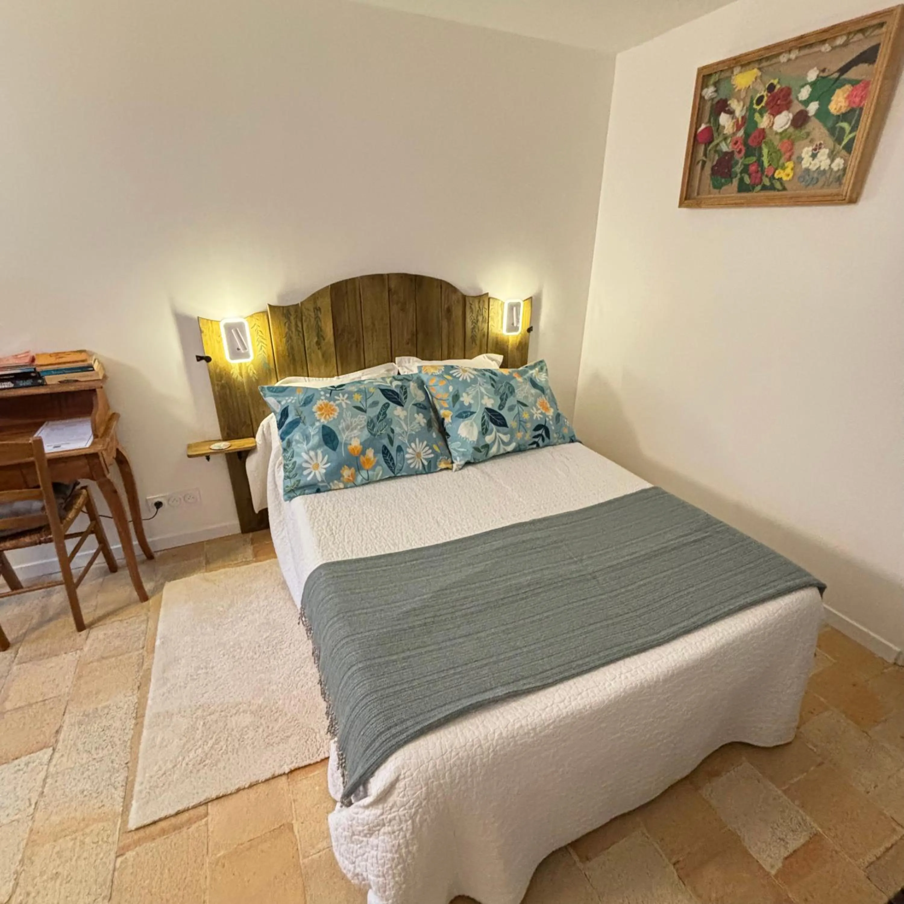 Bed in La Balastière