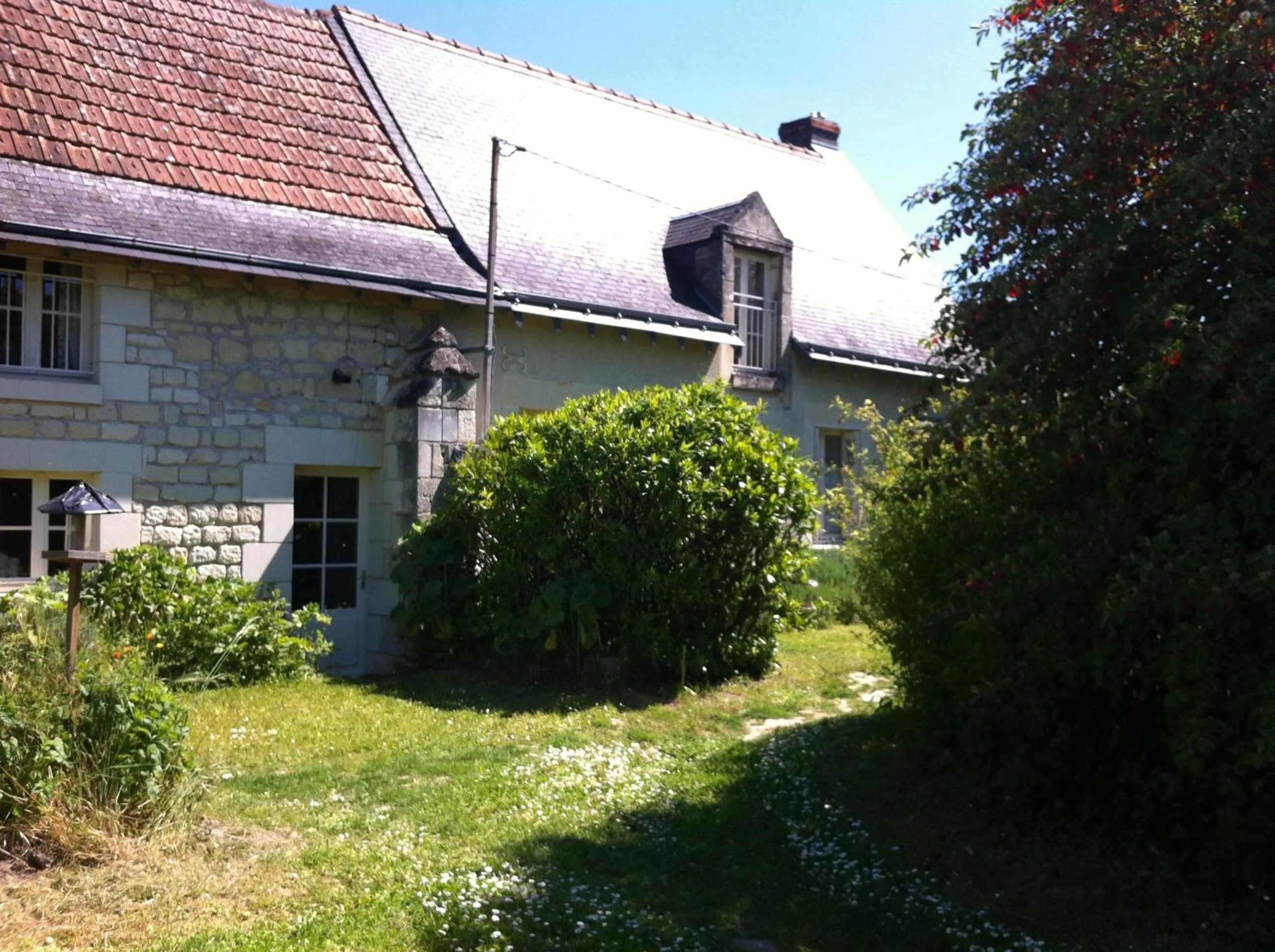 Facade/entrance in La Balastière