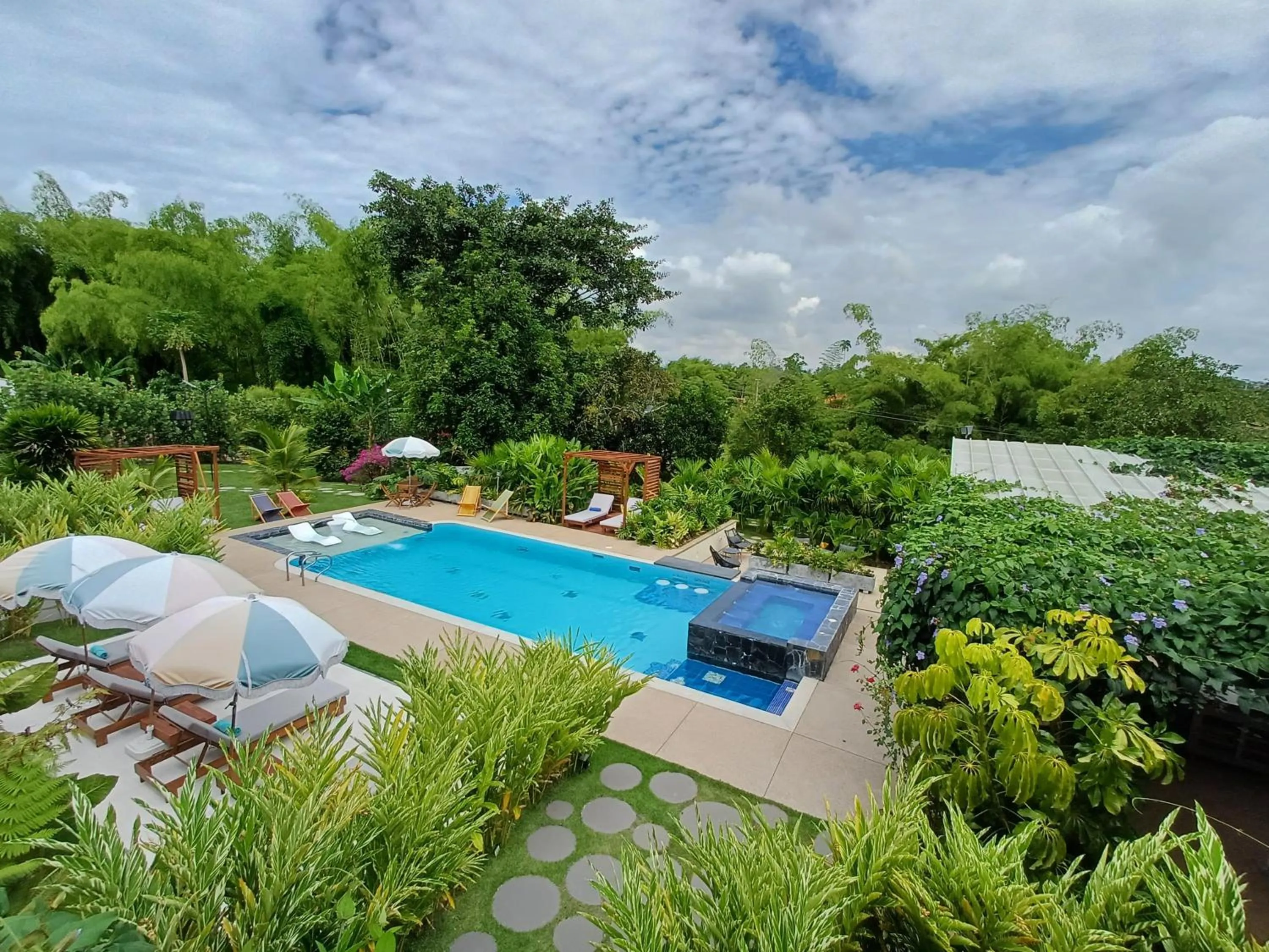 Spring in Cannatel Exclusive Hotel