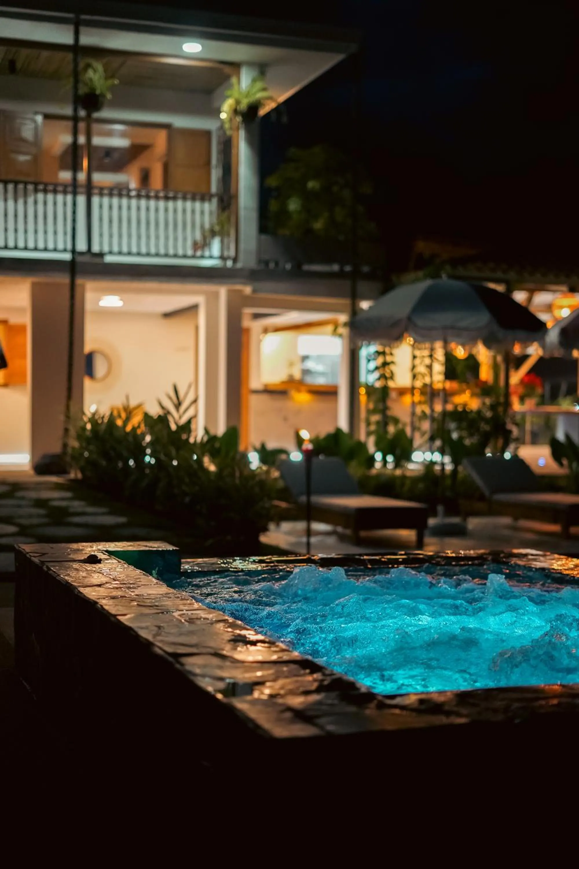 Hot Tub in Cannatel Exclusive Hotel