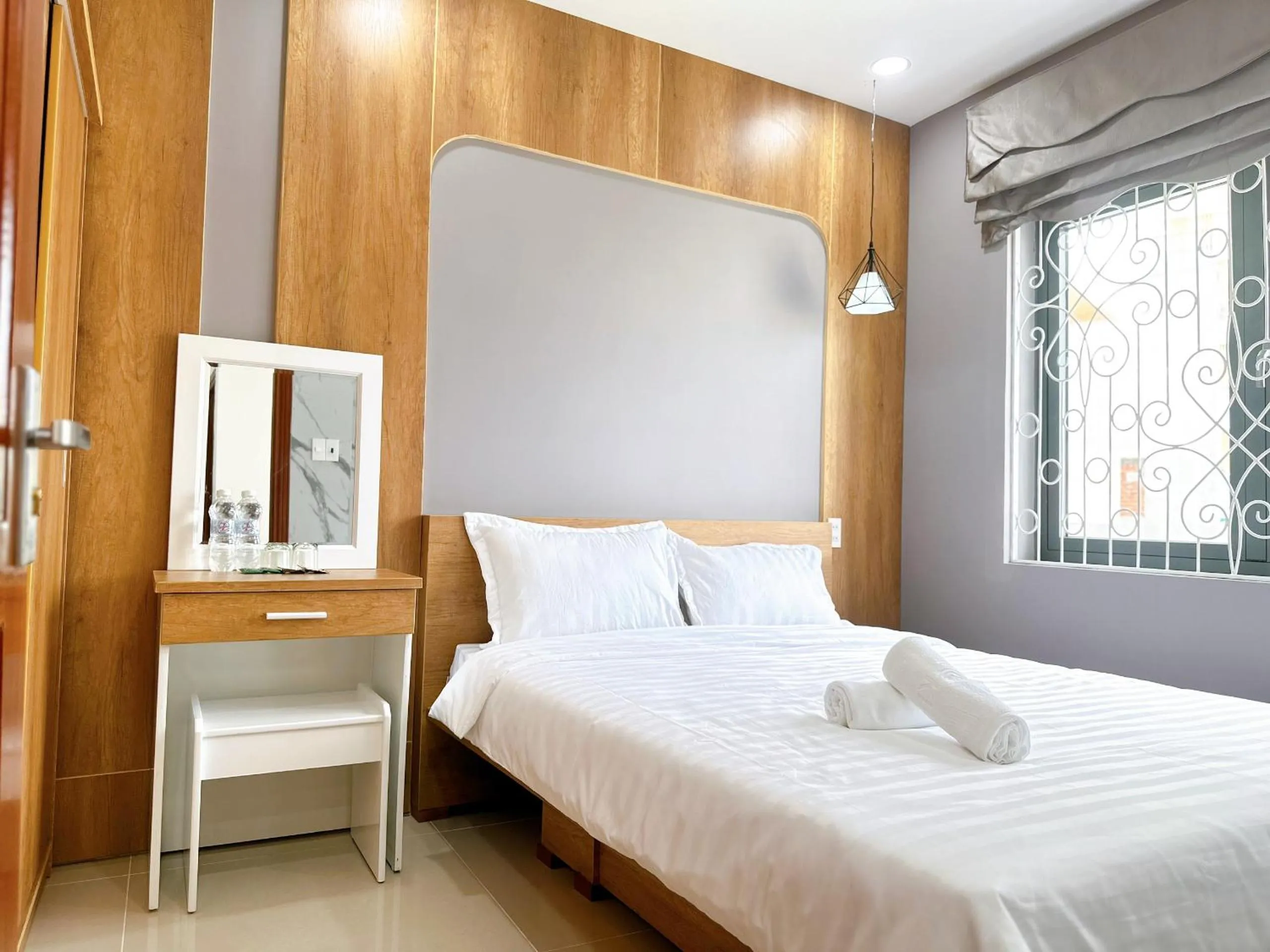 Bed in Milanesa Hotel and Apartment