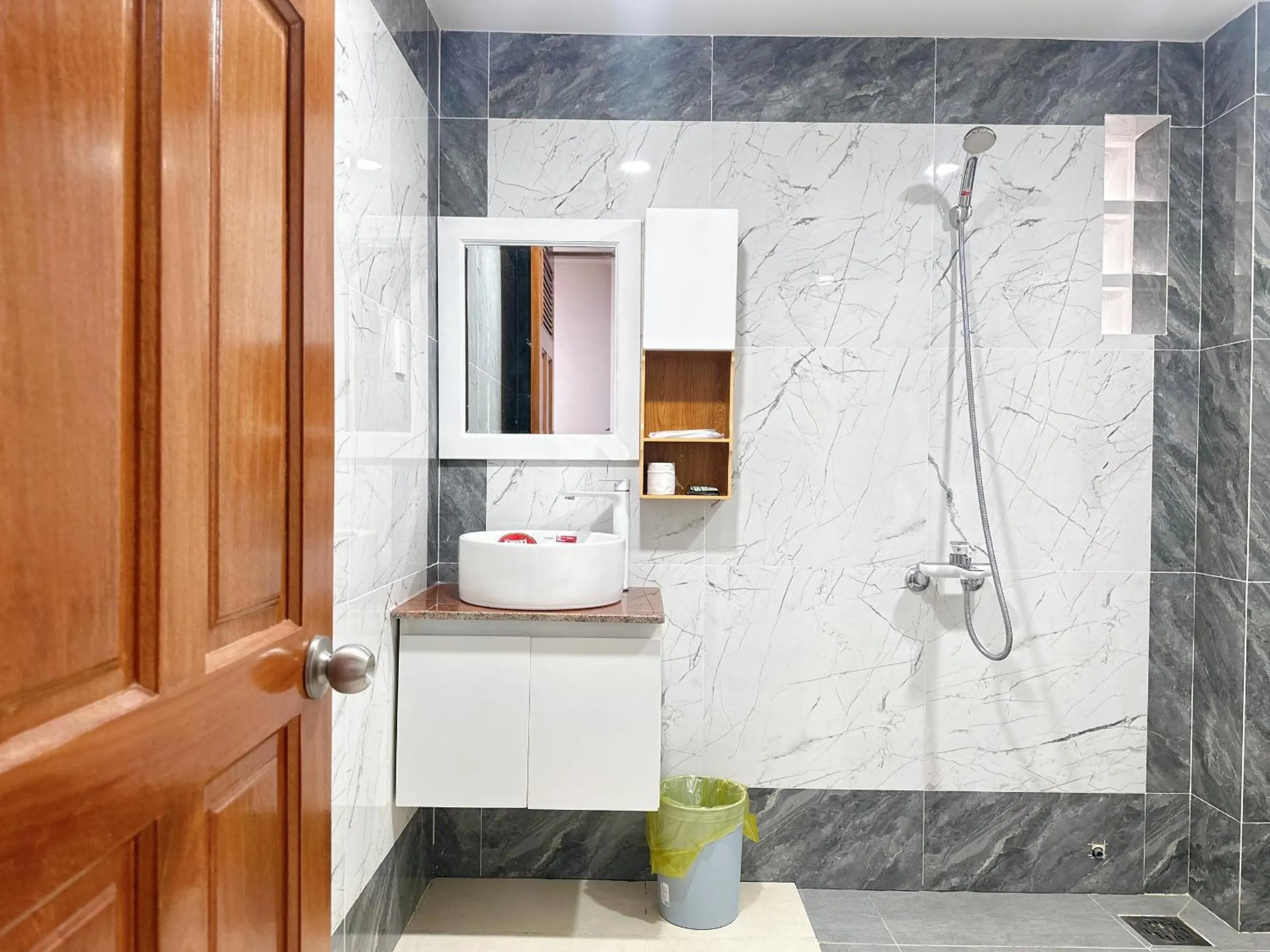Bathroom in Milanesa Hotel and Apartment
