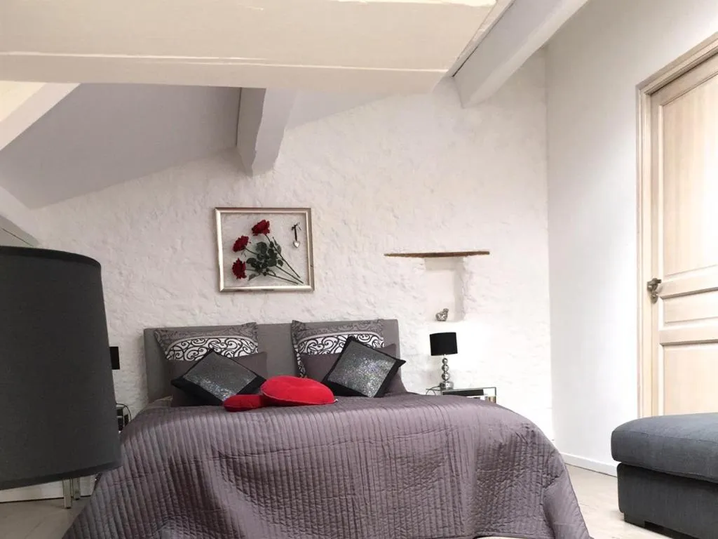 Bedroom in Clos de la Colombe