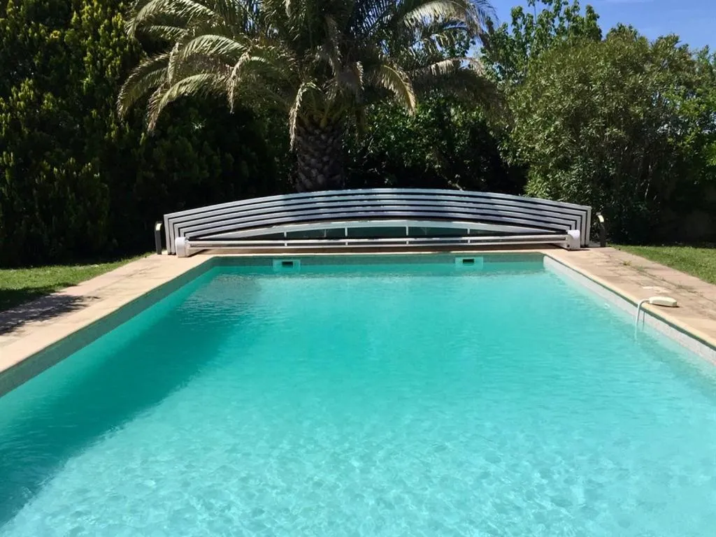 Pool view in Clos de la Colombe
