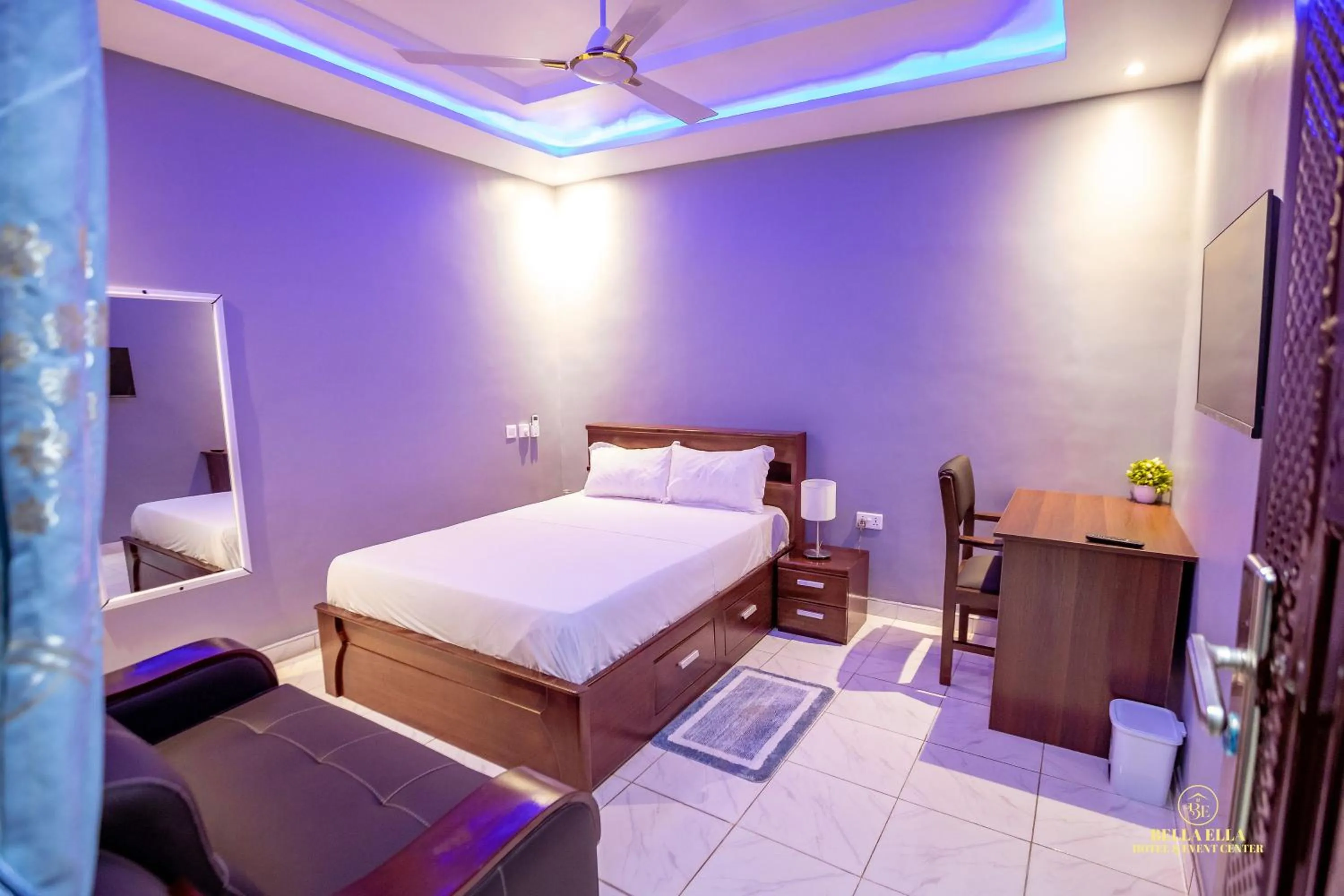 Bed in Bella Ella Hotel & Event Center