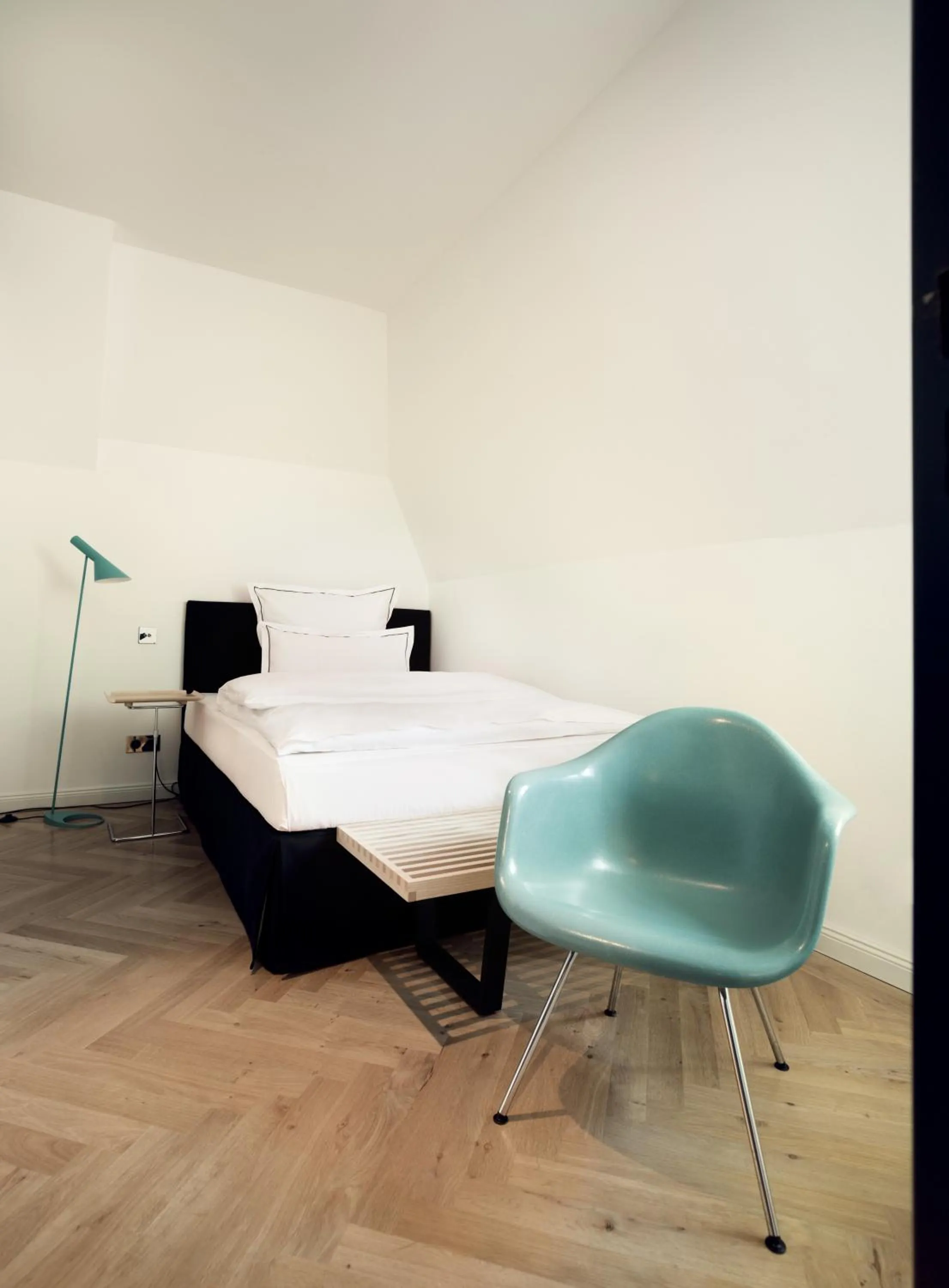 Bed in THE QVEST hideaway