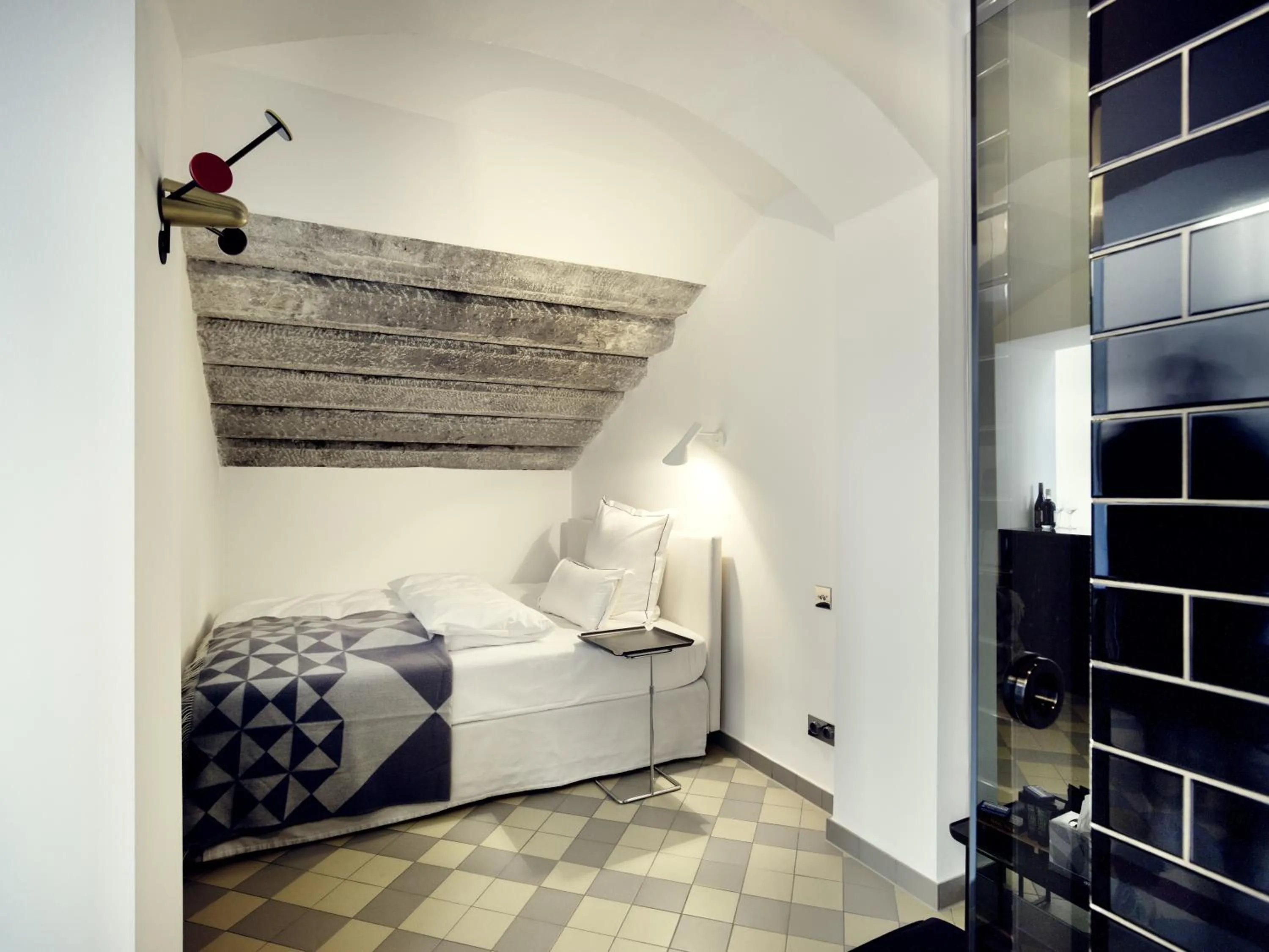 Bed in THE QVEST hideaway