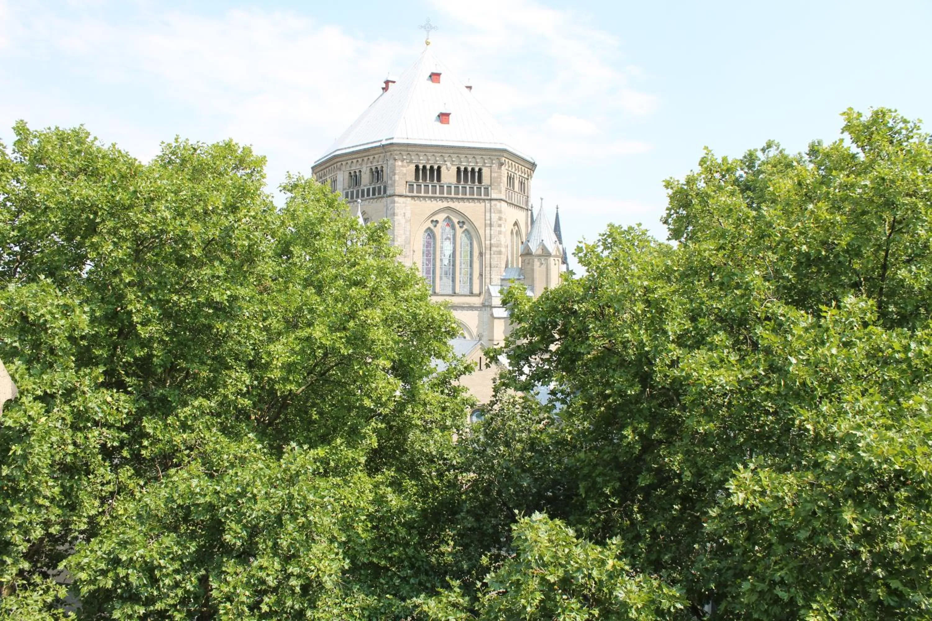 Nearby landmark in THE QVEST hideaway