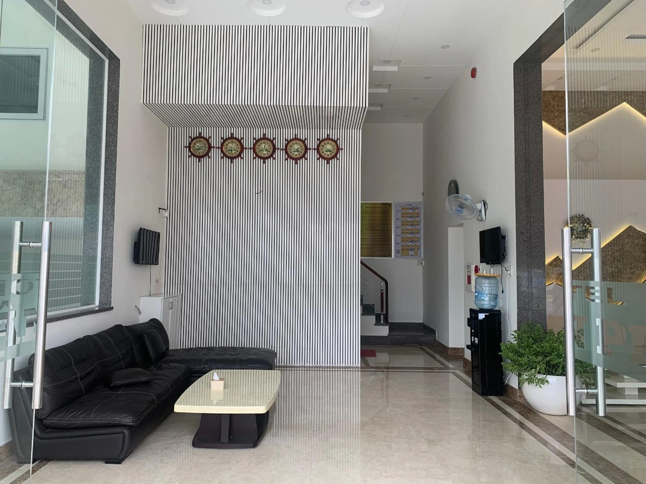 Living room in Thuan Phat House Soc Trang