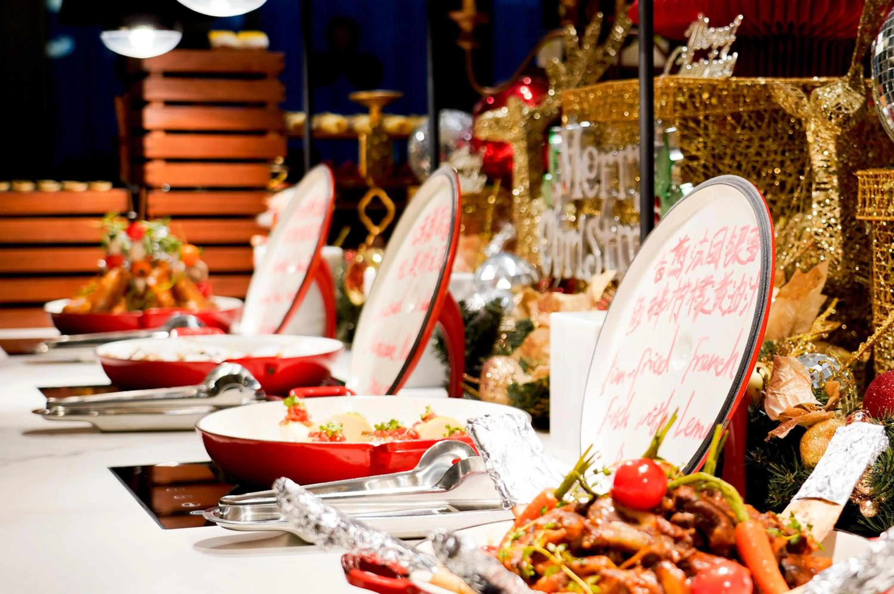 Restaurant/places to eat in Shan Zhi Ye Serviced Apartment Hotel - Houjie Wanda Plaza Liaoxia Subway Station