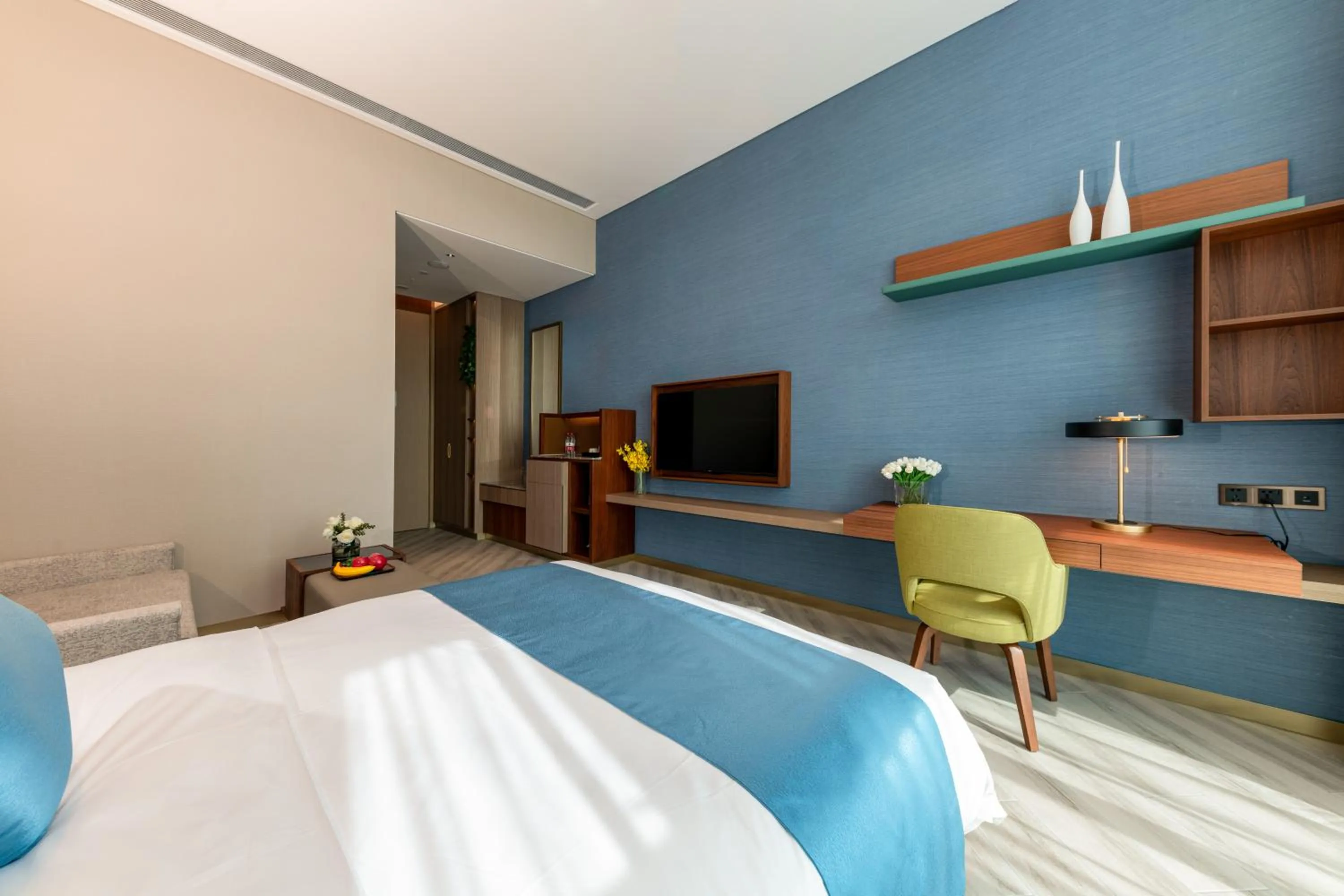 Bed in Shan Zhi Ye Serviced Apartment Hotel - Houjie Wanda Plaza Liaoxia Subway Station