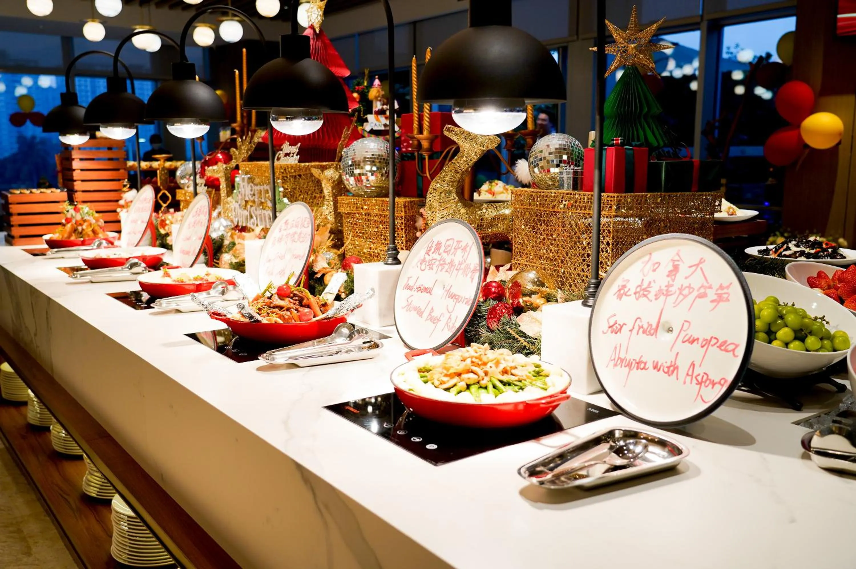 Restaurant/places to eat in Shan Zhi Ye Serviced Apartment Hotel - Houjie Wanda Plaza Liaoxia Subway Station