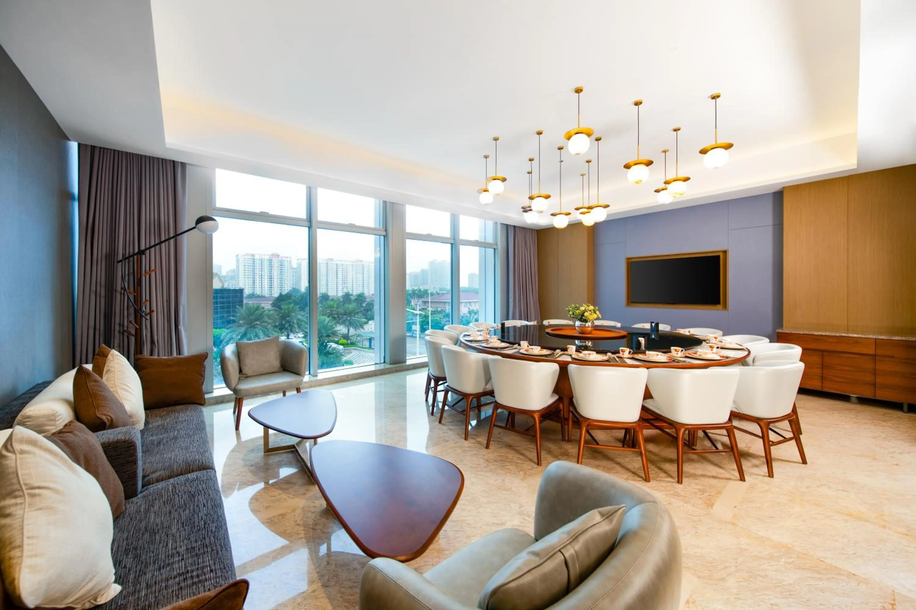 Restaurant/places to eat in Shan Zhi Ye Serviced Apartment Hotel - Houjie Wanda Plaza Liaoxia Subway Station