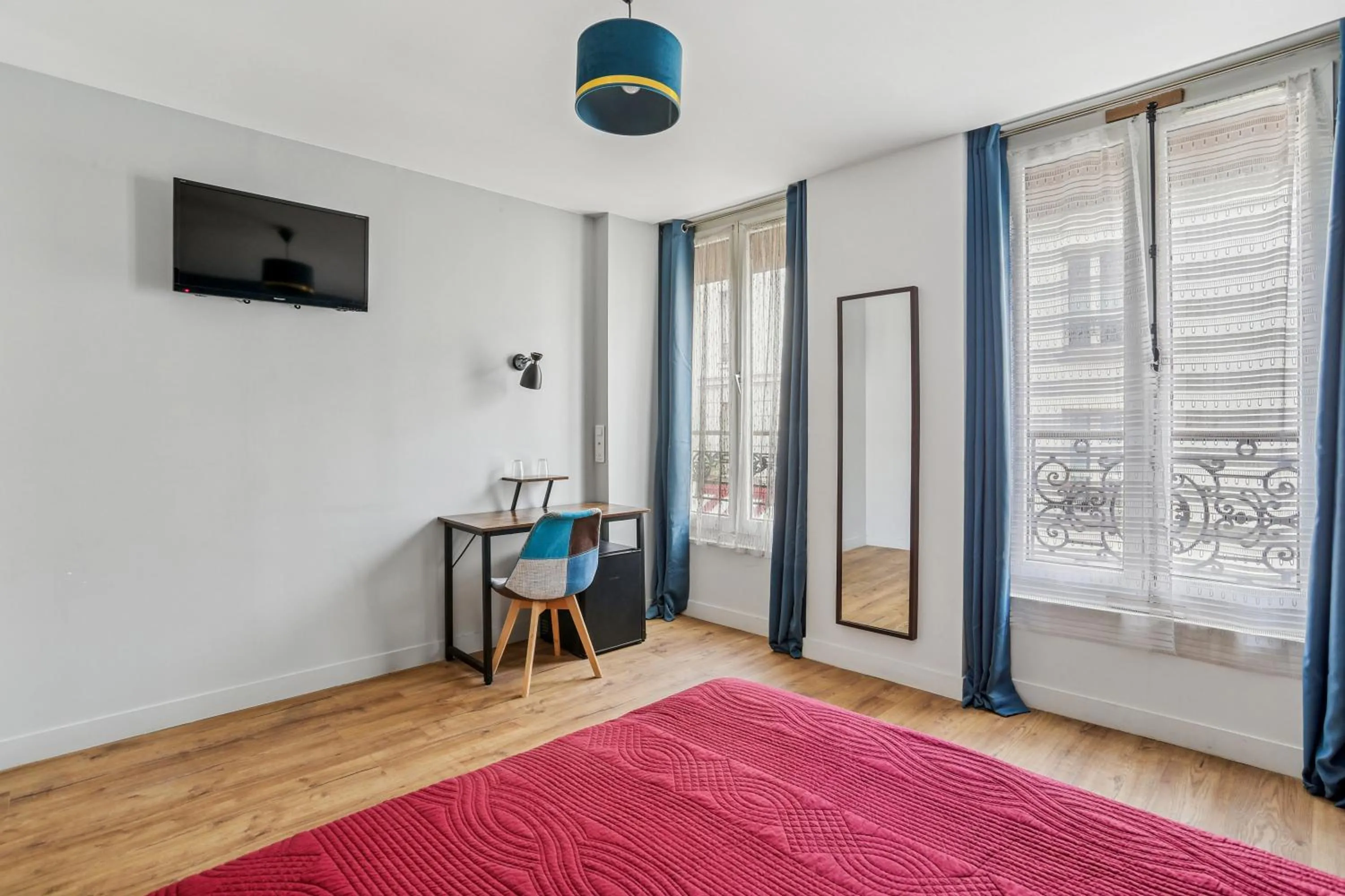 Bed in Hotel Telemaque