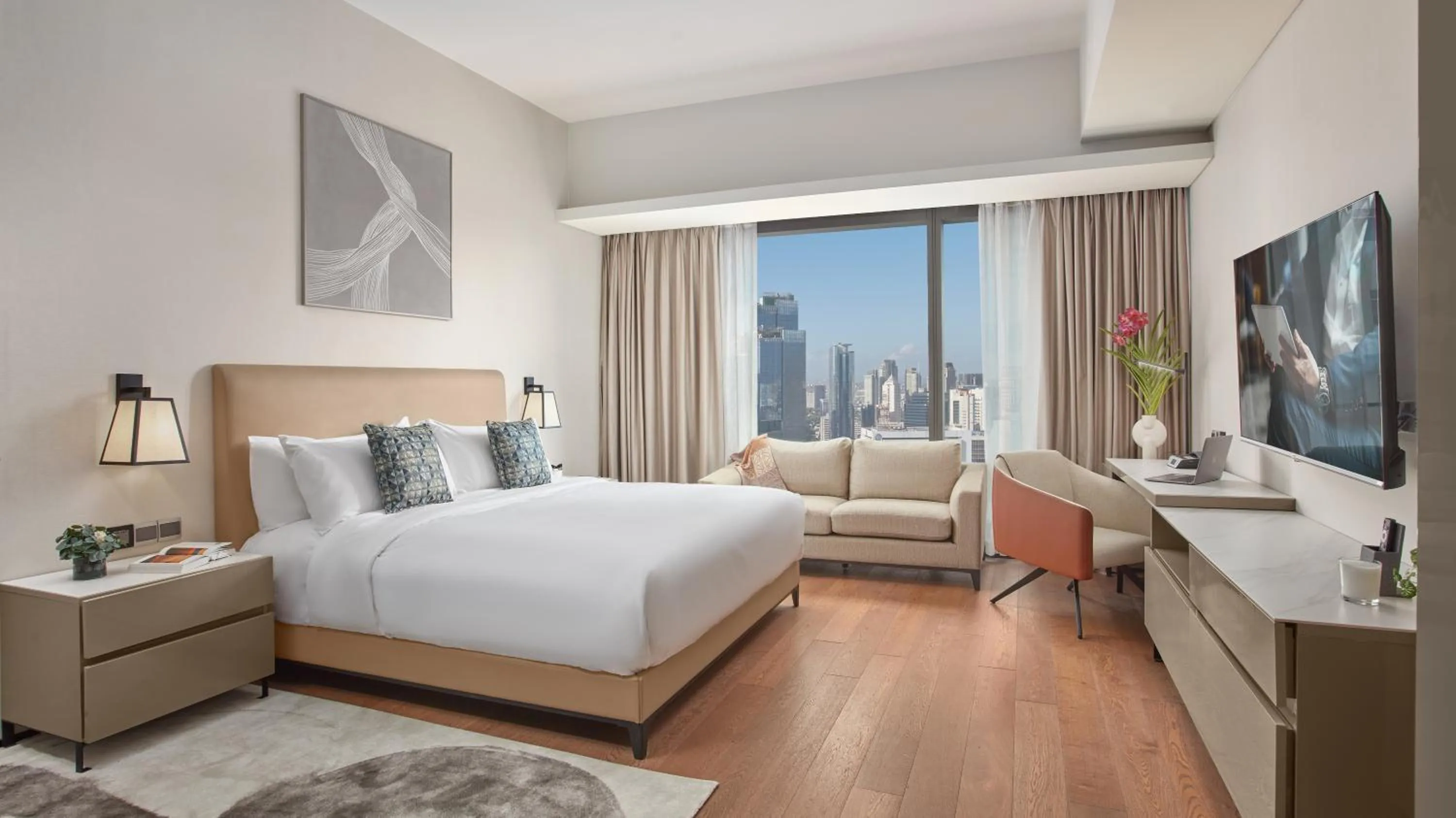 Bed in Oakwood Makati Avenue