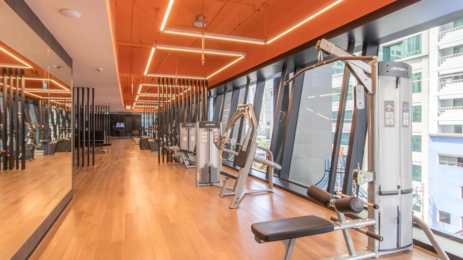 Fitness centre/facilities in Oakwood Makati Avenue