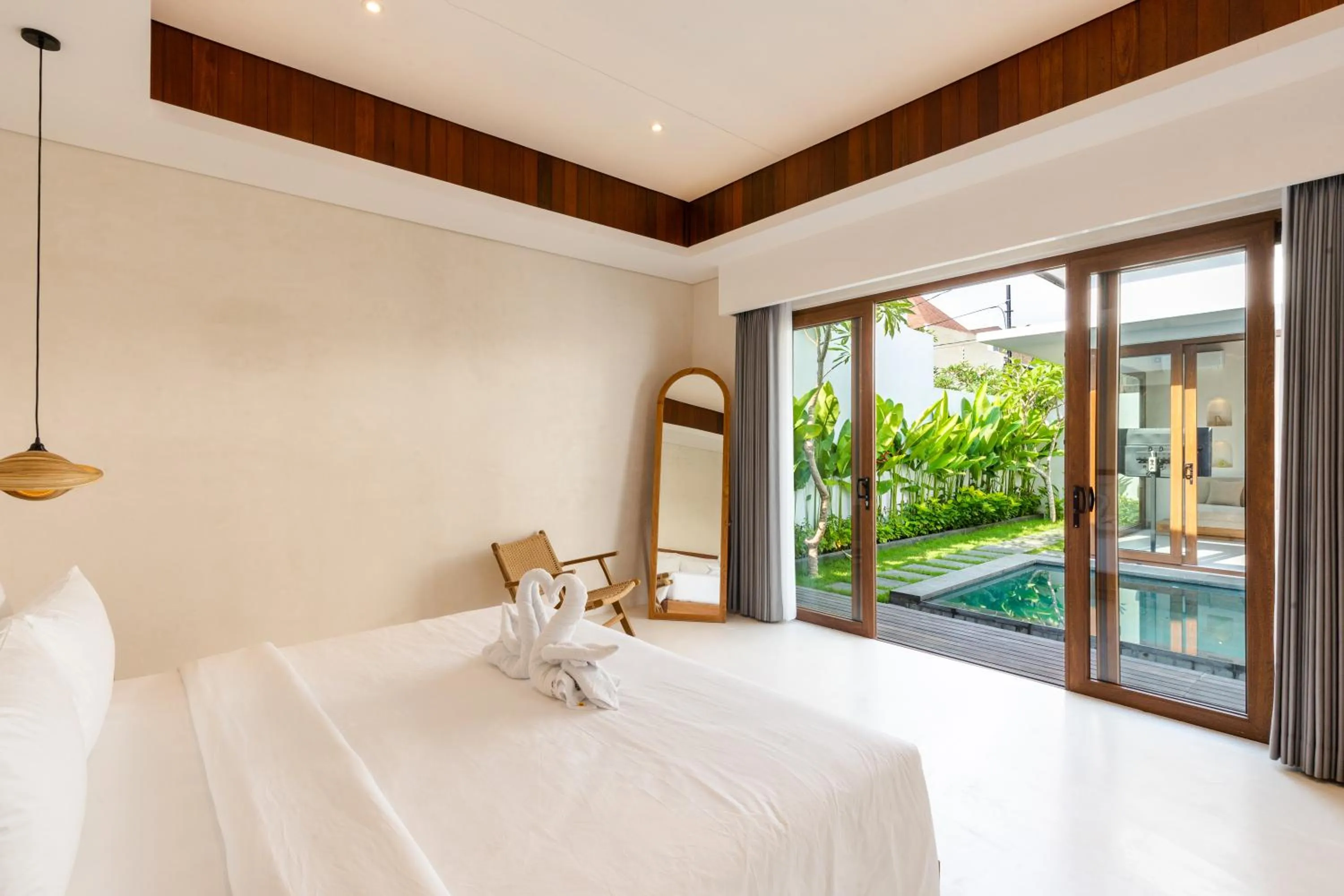 Bed in J4 Villas Sanur
